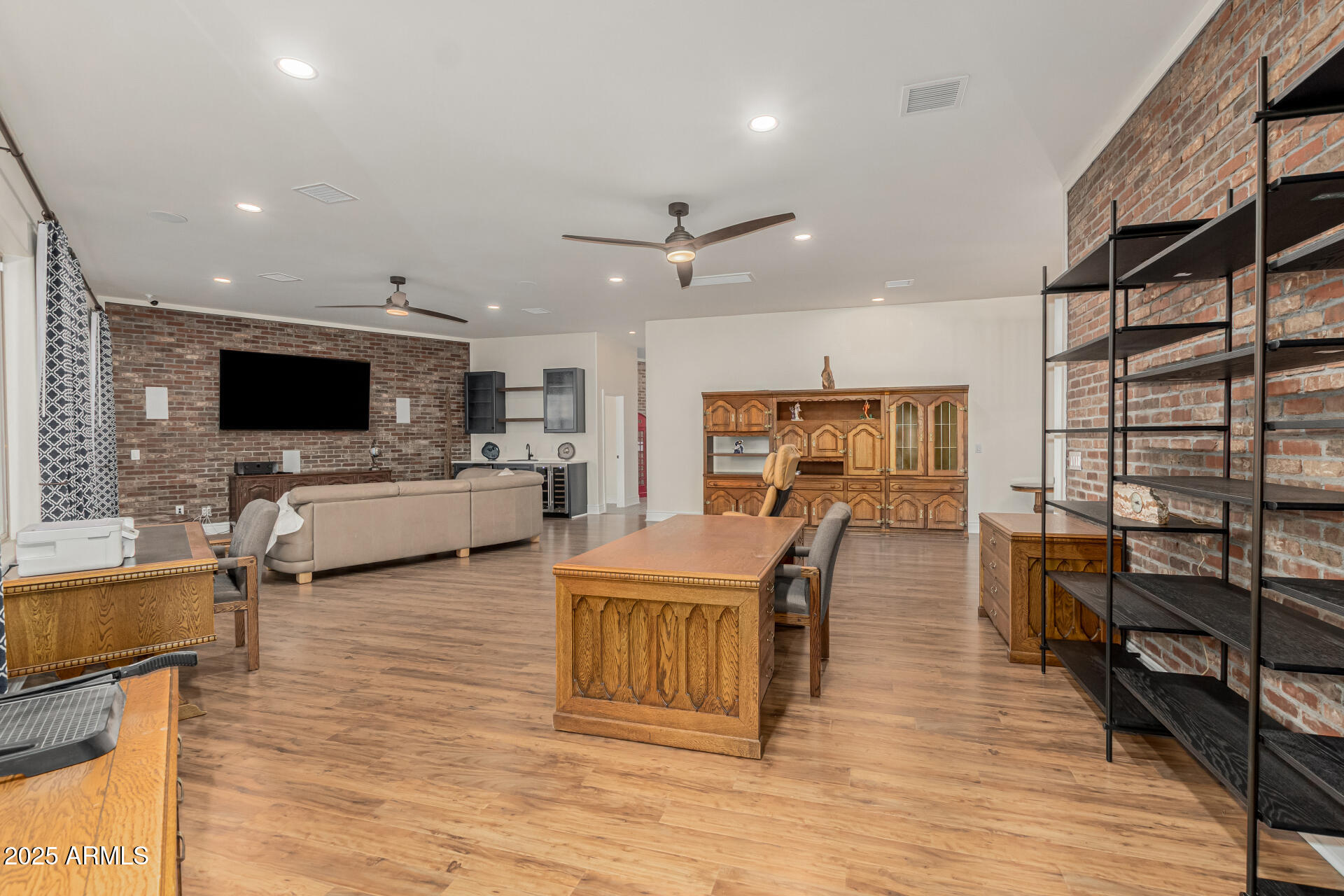 FOOTHILLS RANCHOS - Residential