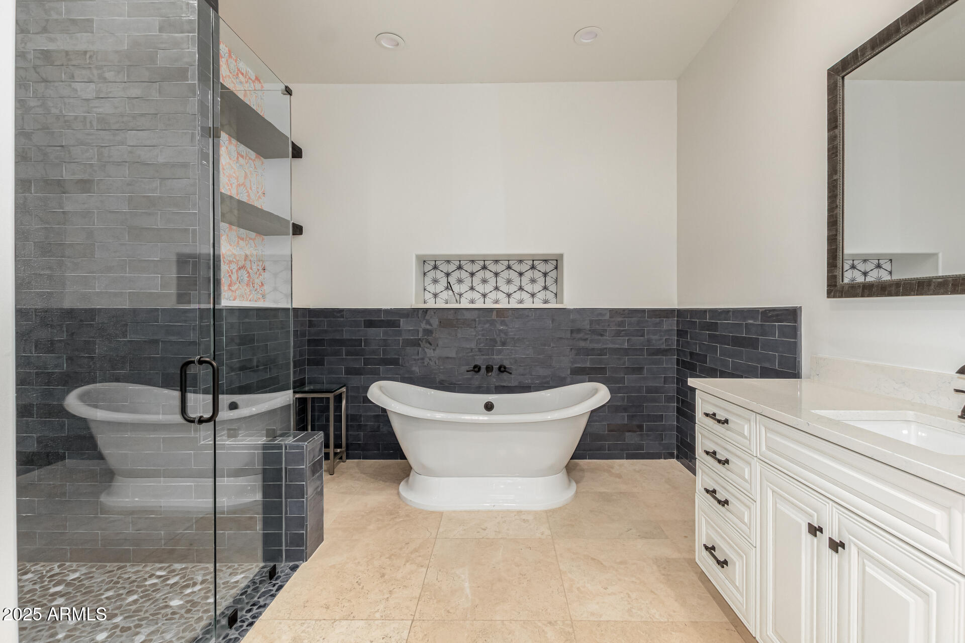 FOOTHILLS RANCHOS - Residential
