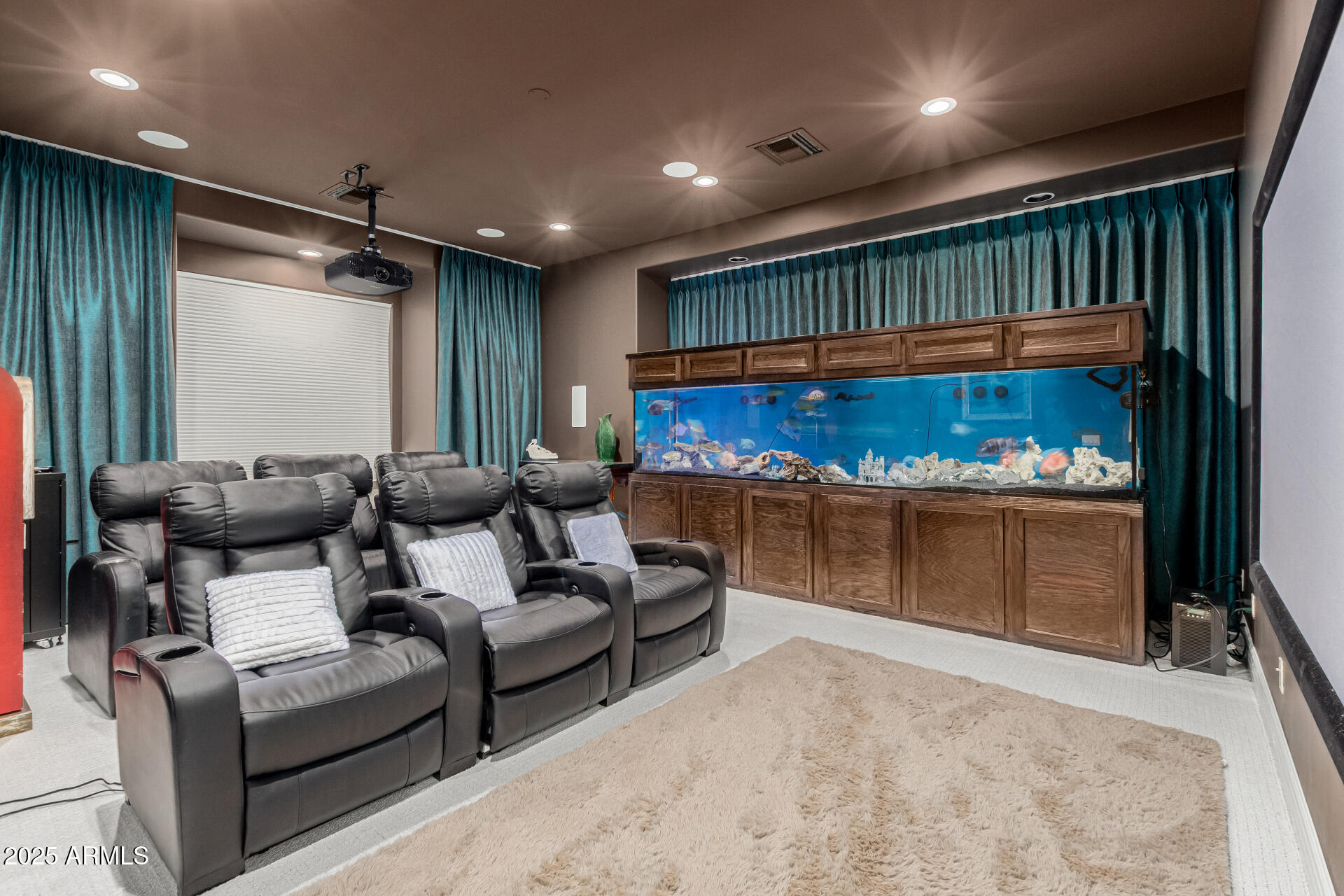 FOOTHILLS RANCHOS - Residential