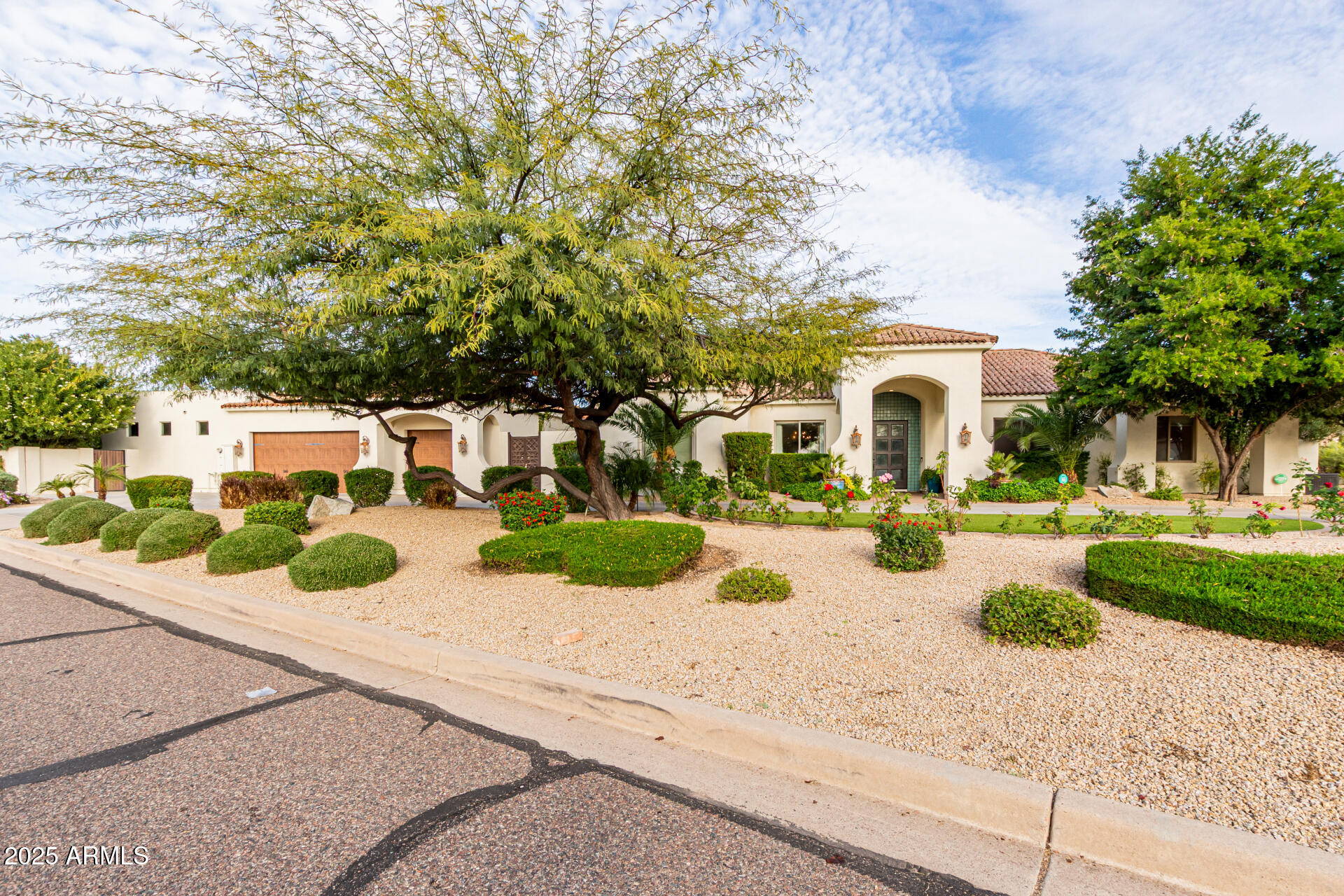 FOOTHILLS RANCHOS - Residential
