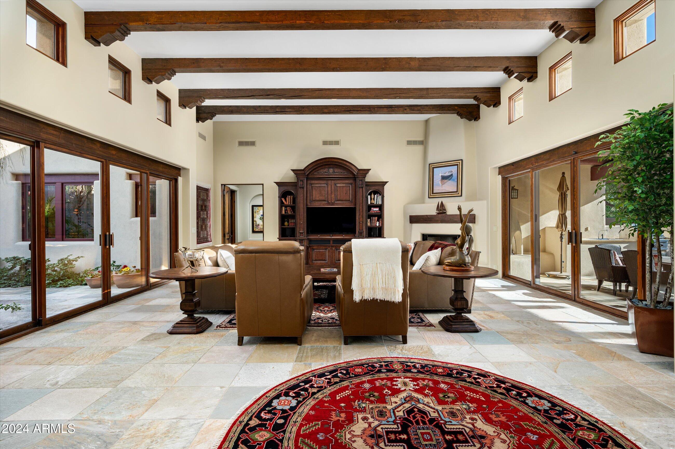 Privada - Residential