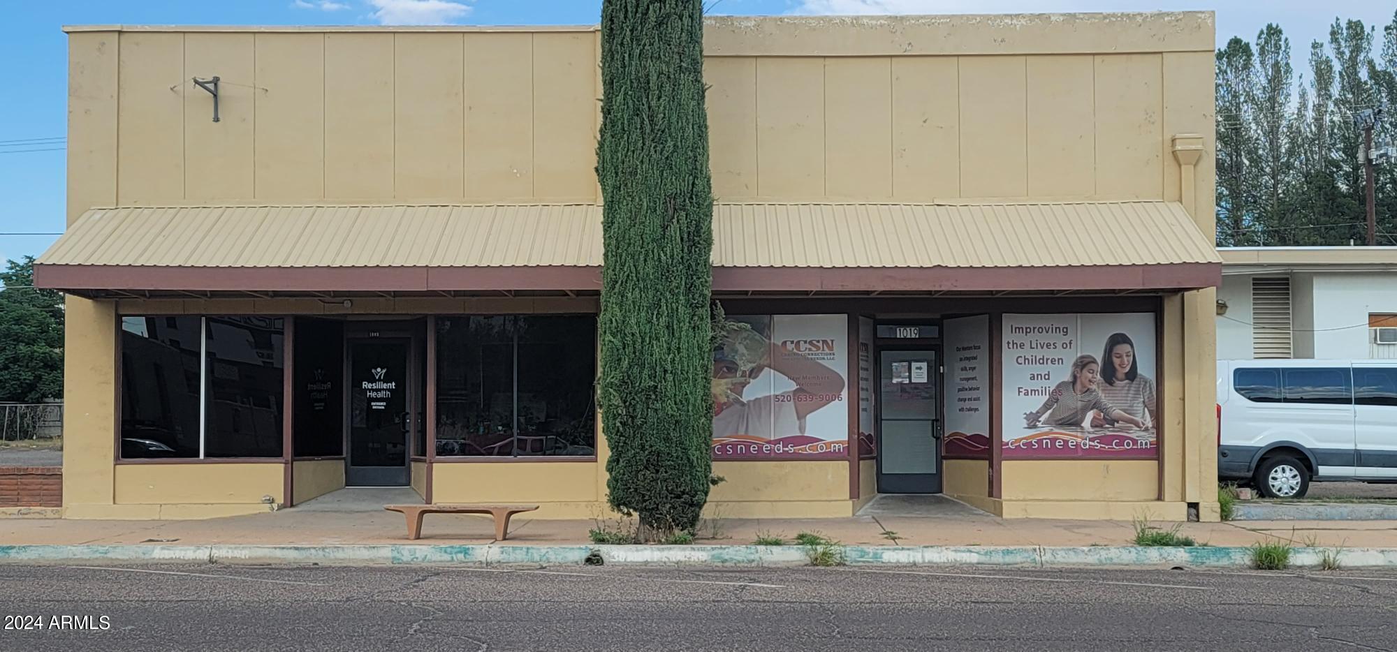 DOUGLAS - Commercial Sale
