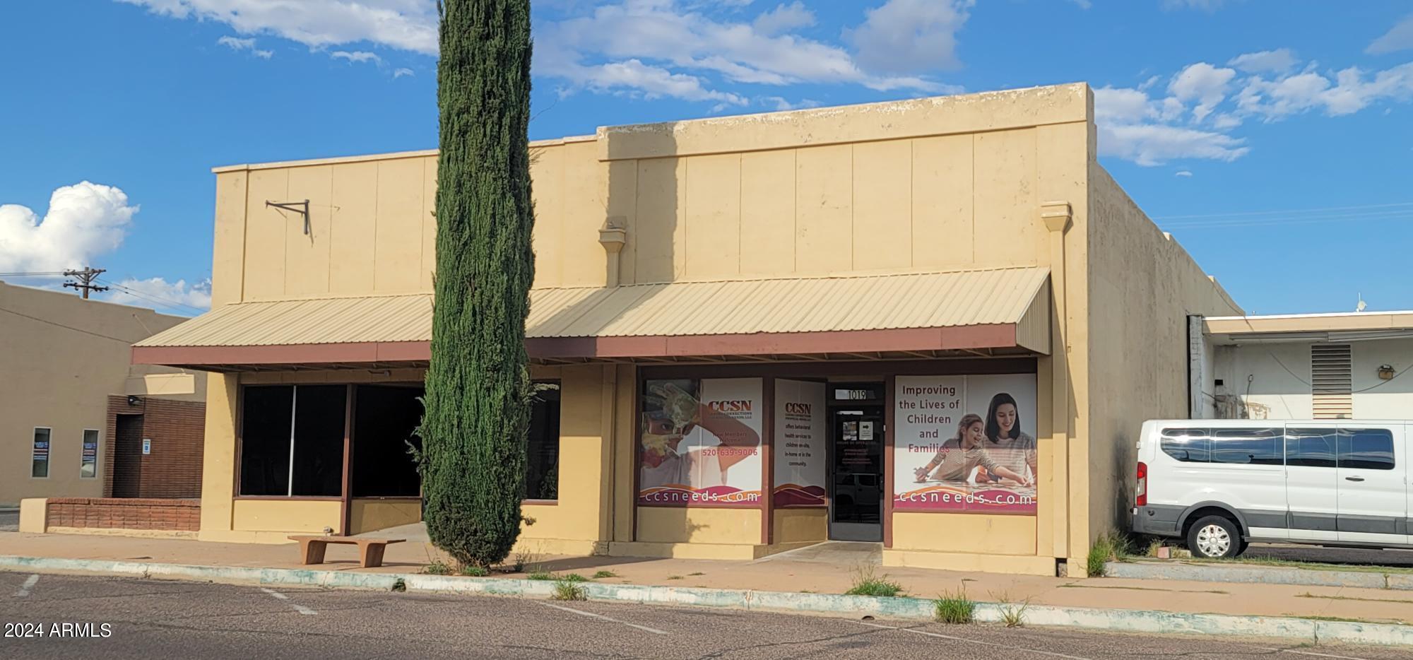DOUGLAS - Commercial Sale
