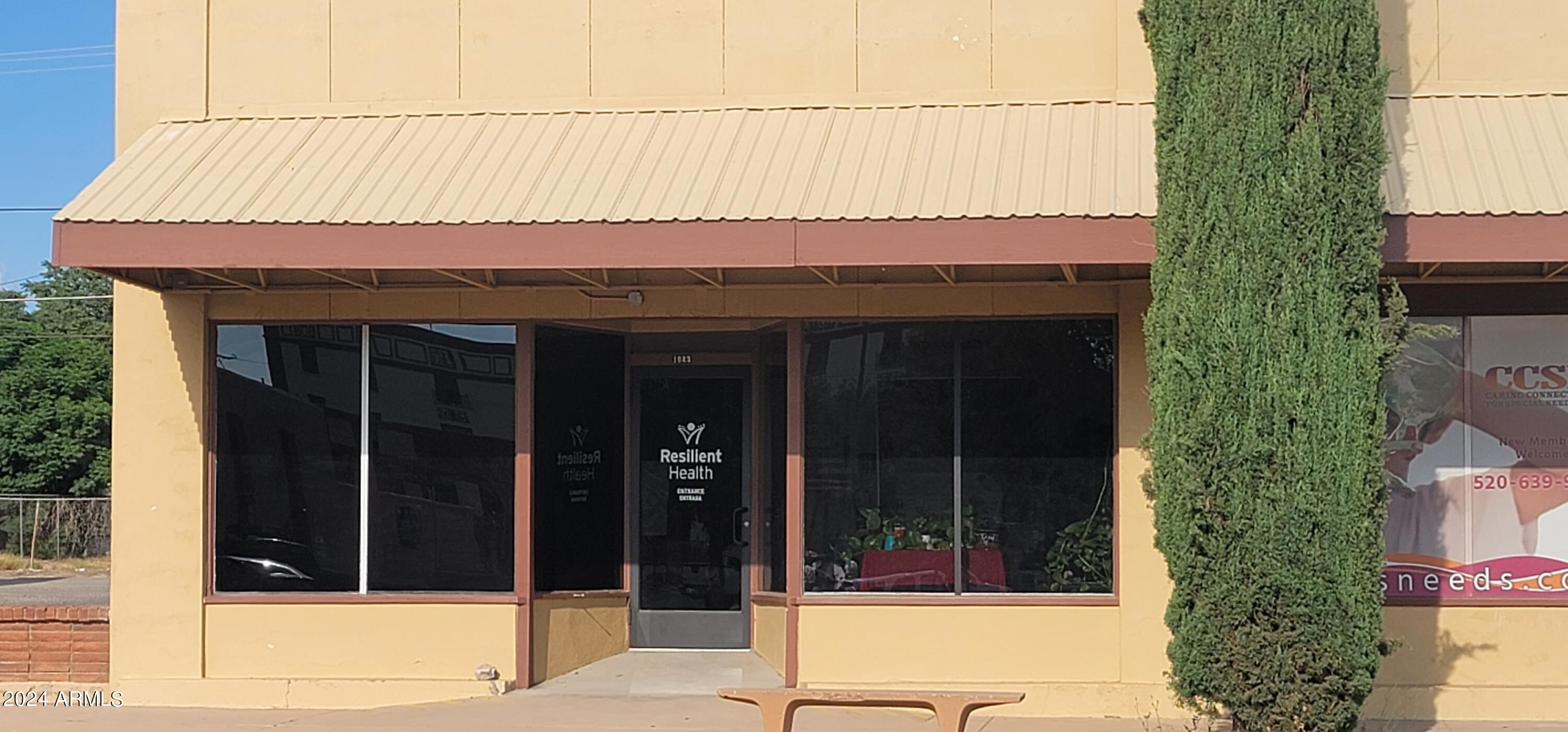 DOUGLAS - Commercial Sale