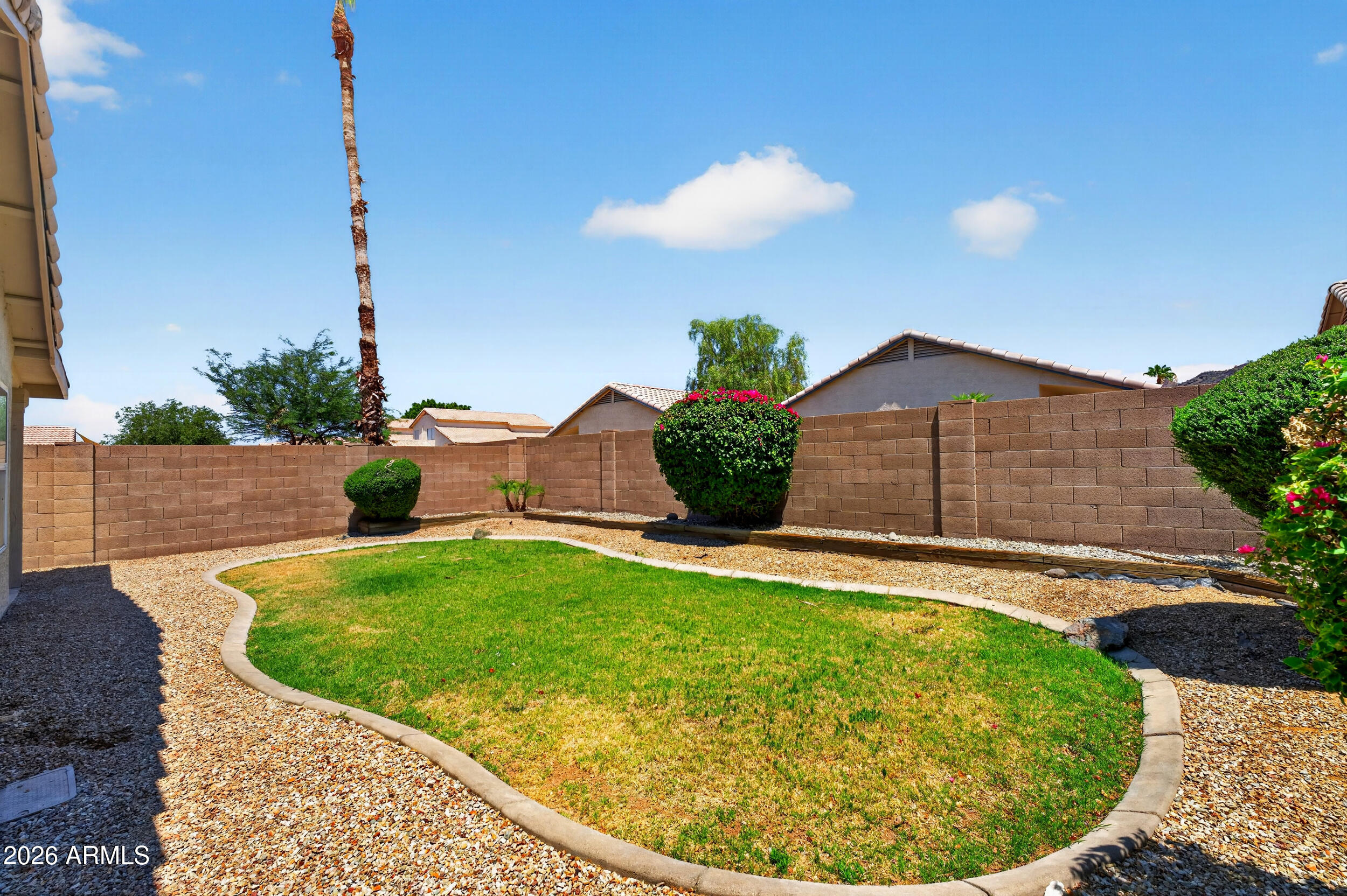 DAVE BROWN UTOPIA - Residential