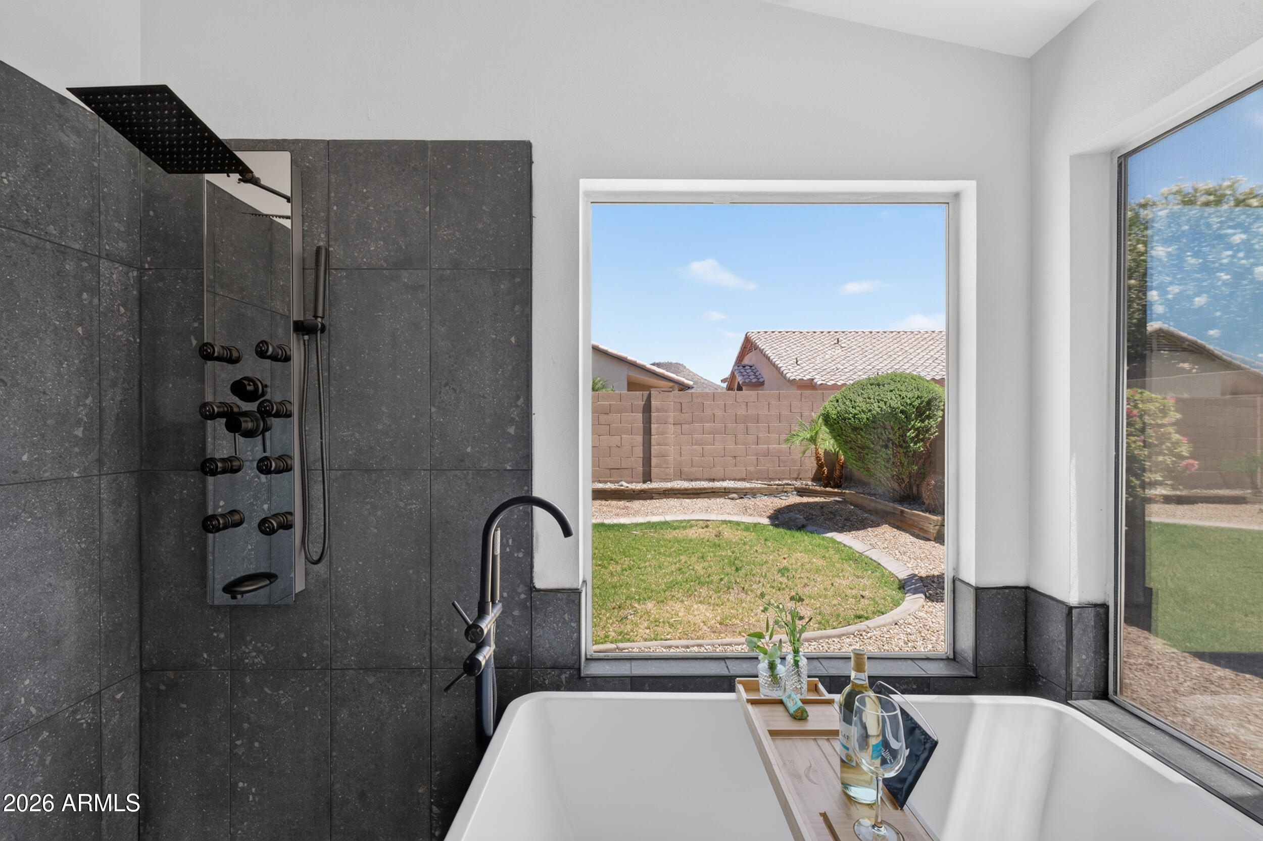 DAVE BROWN UTOPIA - Residential