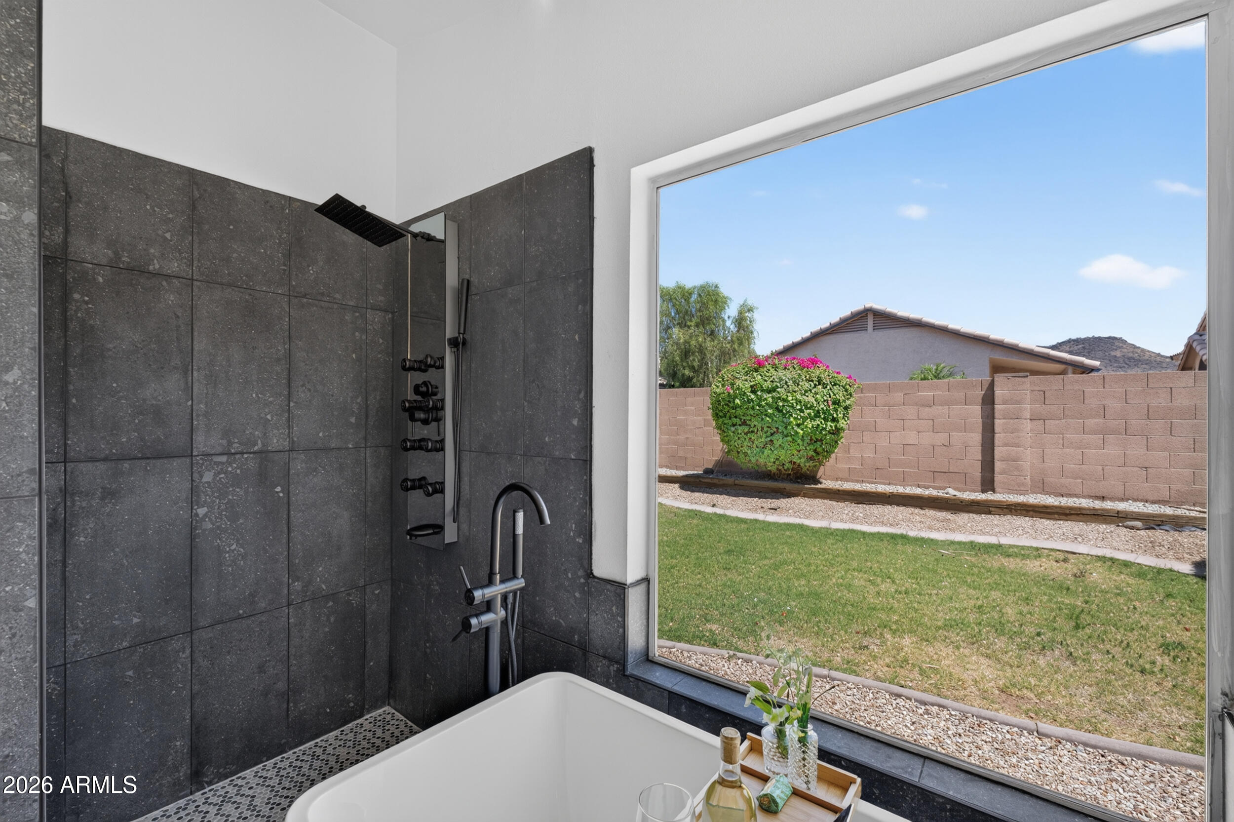 DAVE BROWN UTOPIA - Residential