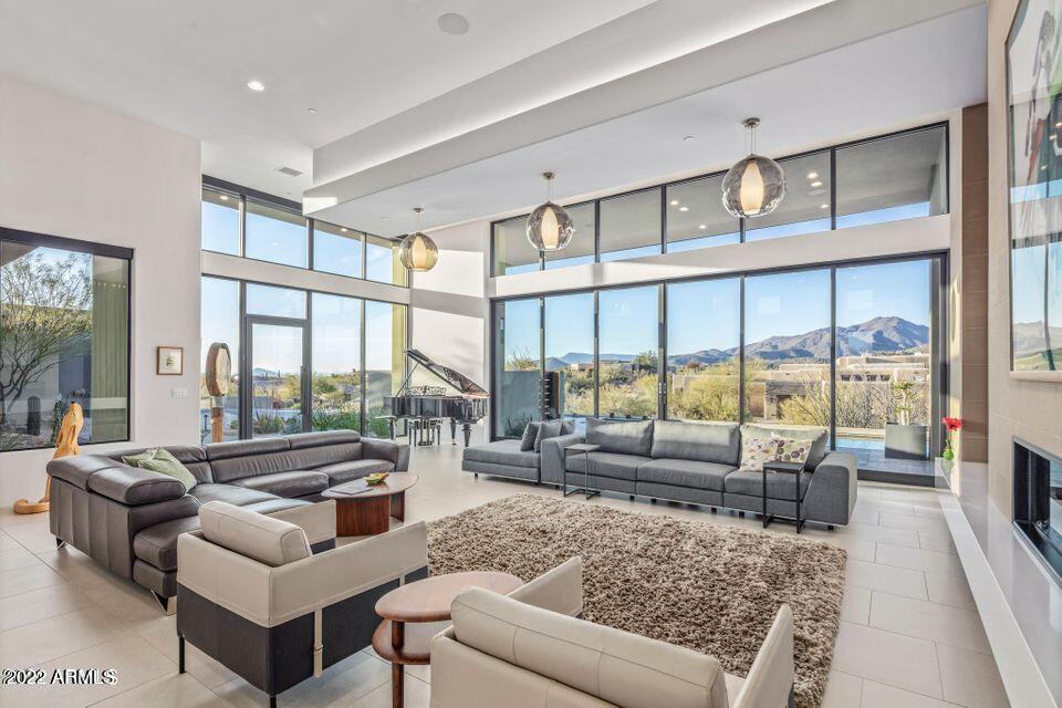 DESERT MOUNTAIN - Residential