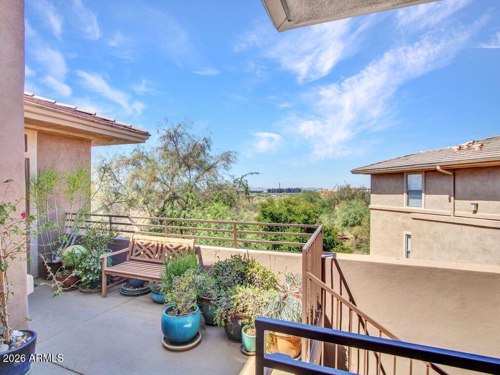 EDGE AT GRAYHAWK CONDOMINIUM - Residential