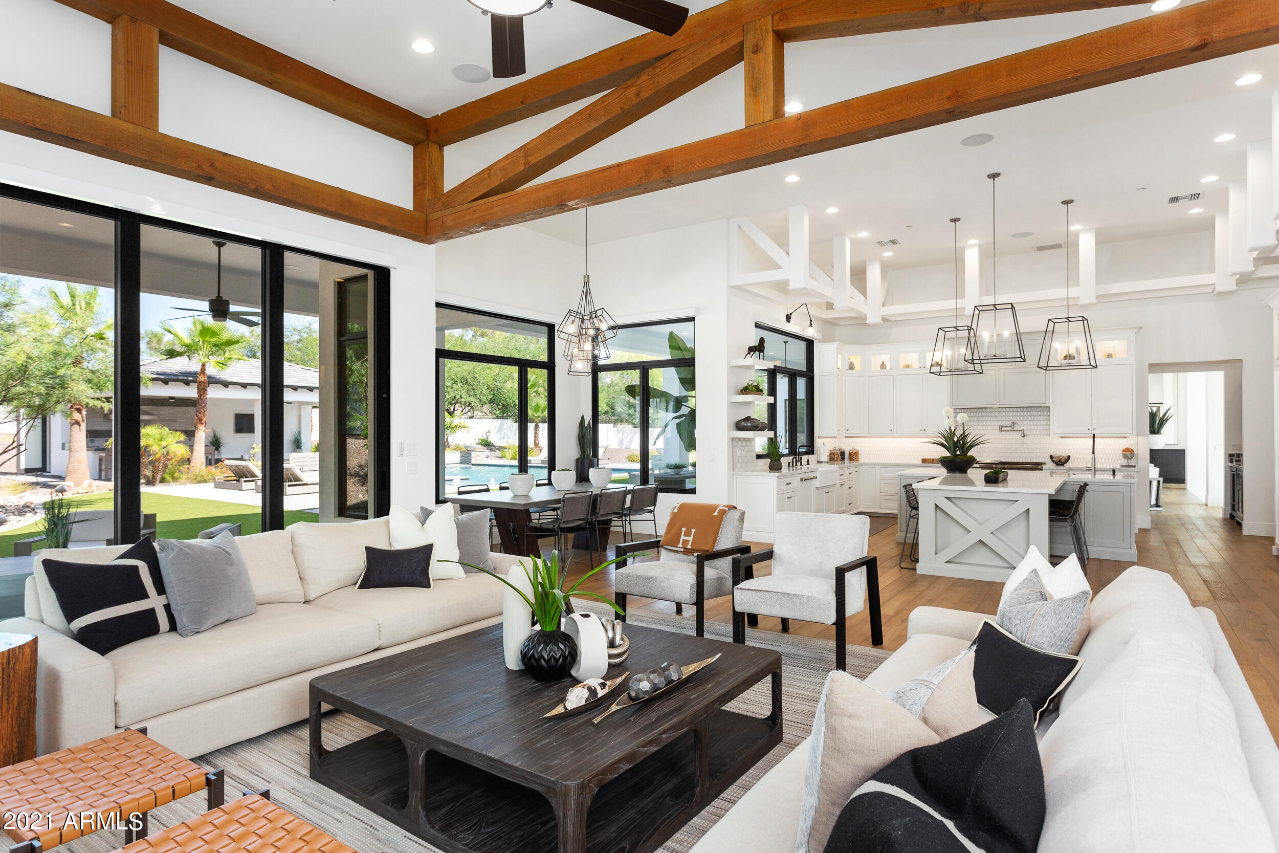 LA COLINA PER MCR 177-35 - Residential