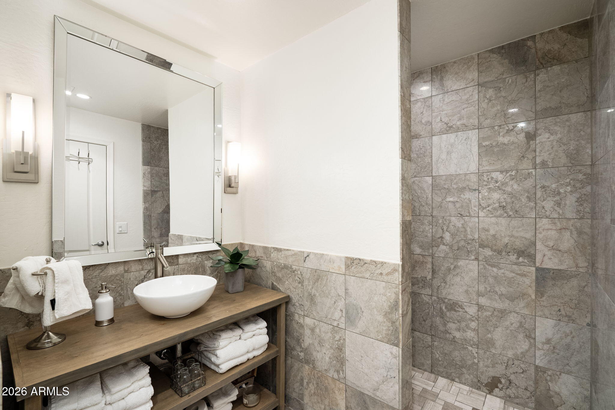 MESA NORTHGROVE - Residential