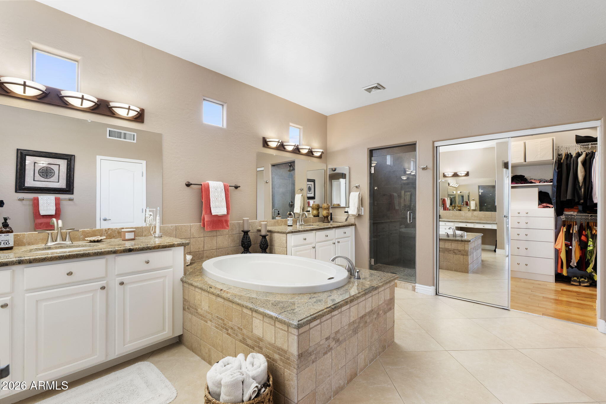 MESA NORTHGROVE - Residential