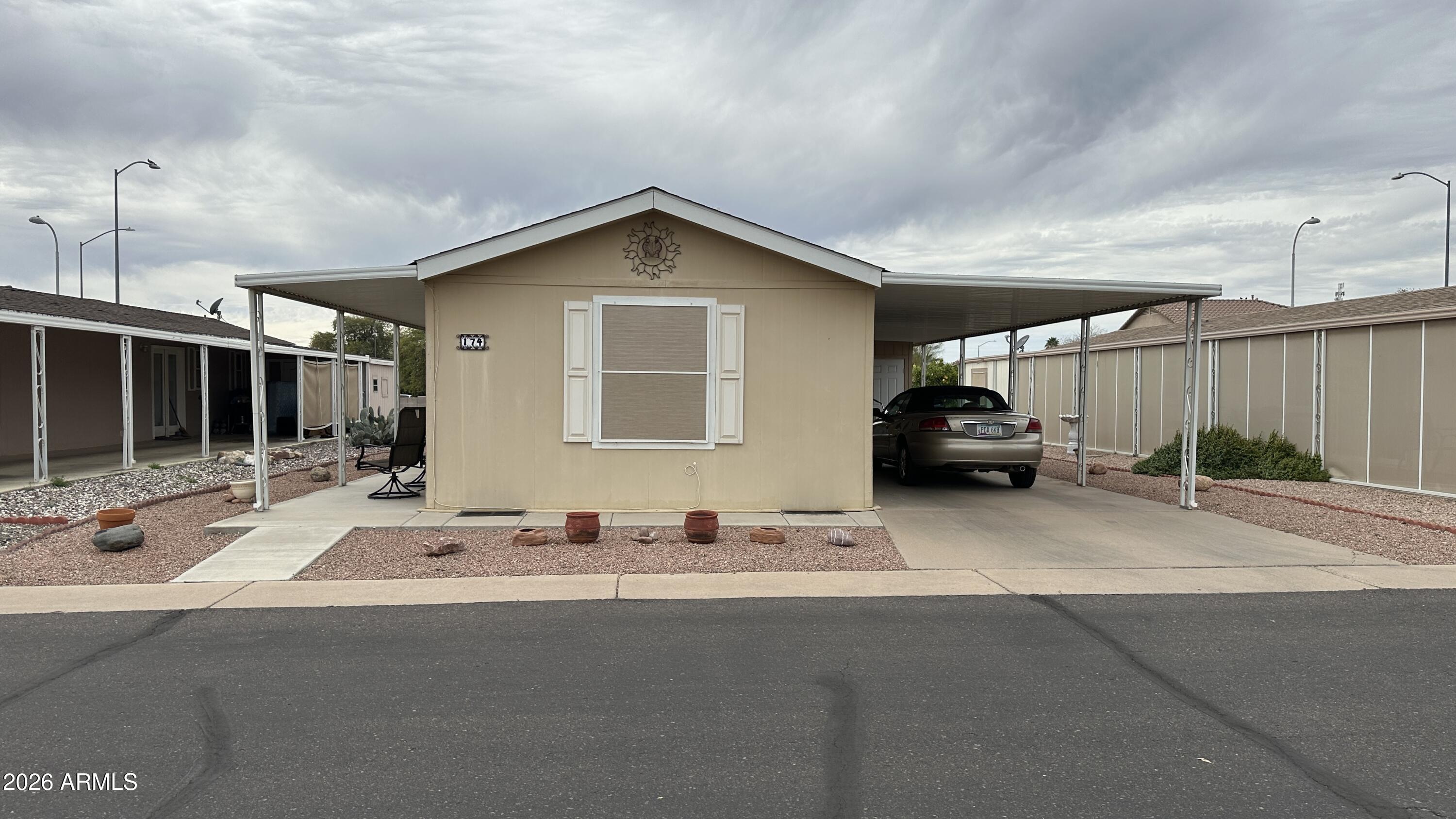Pueblo  Manor - Residential