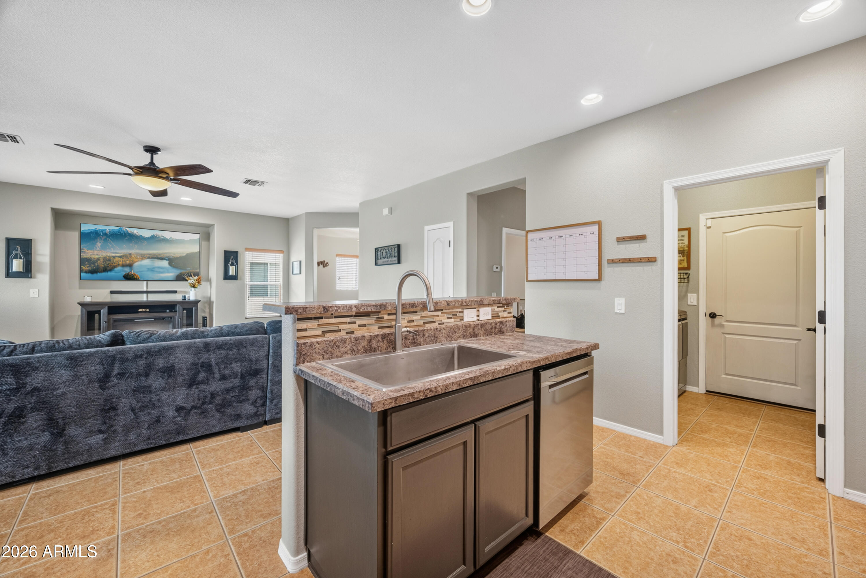 CHAPARRAL VILLAGE NORTH 6A - Residential
