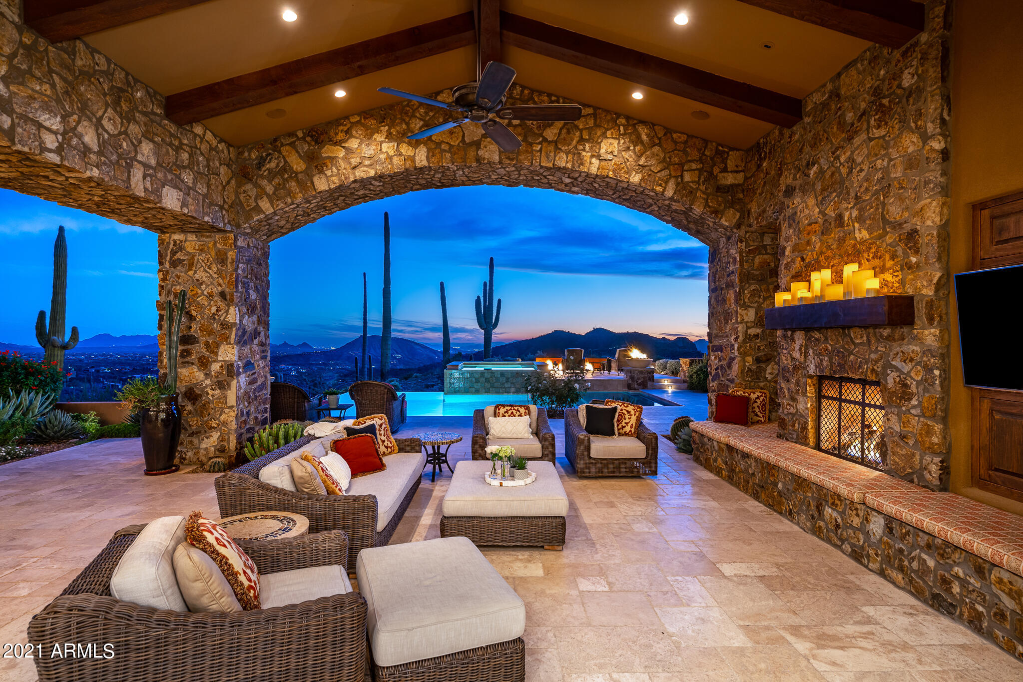 DESERT MOUNTAIN - Residential