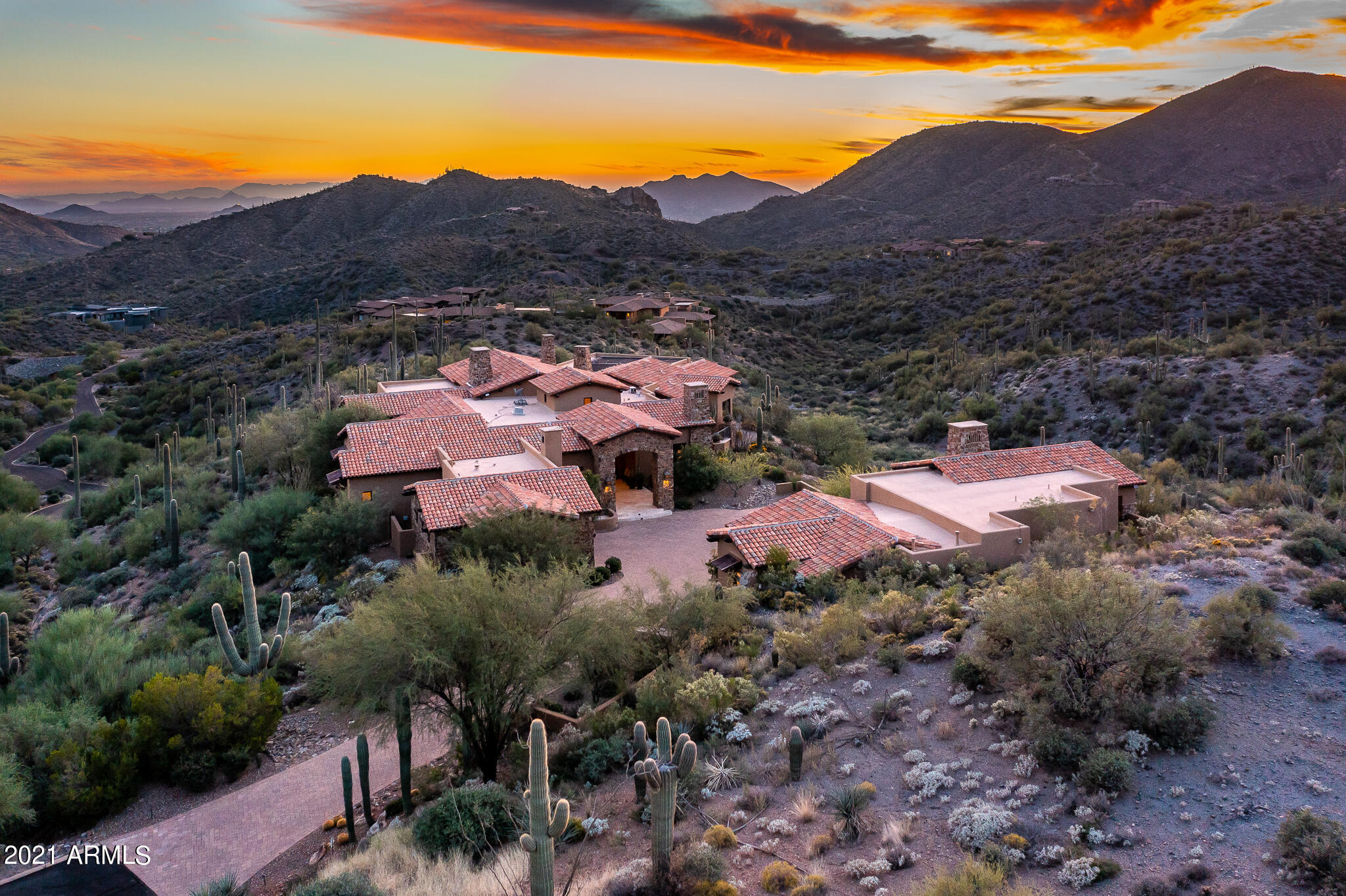 DESERT MOUNTAIN - Residential