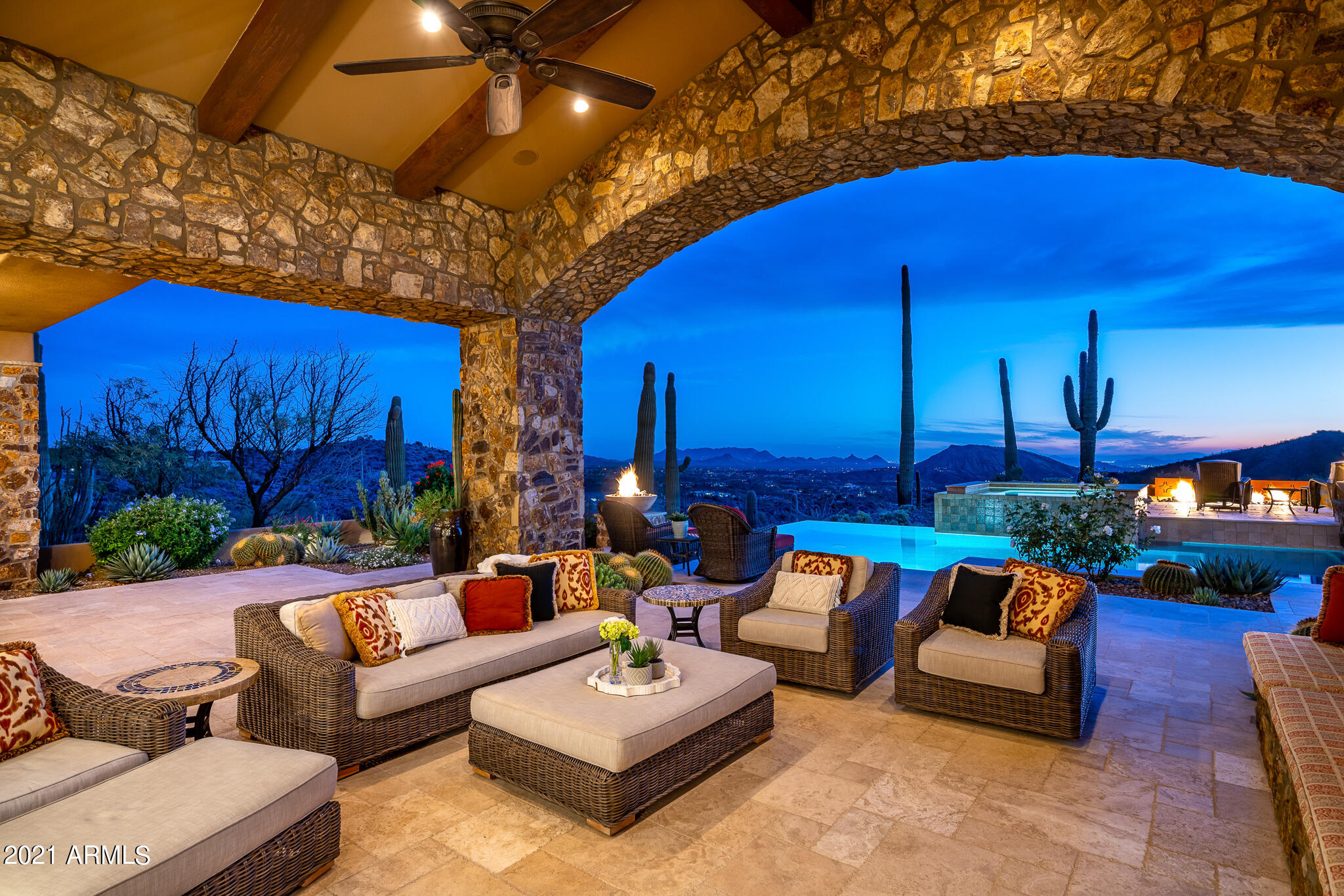 DESERT MOUNTAIN - Residential