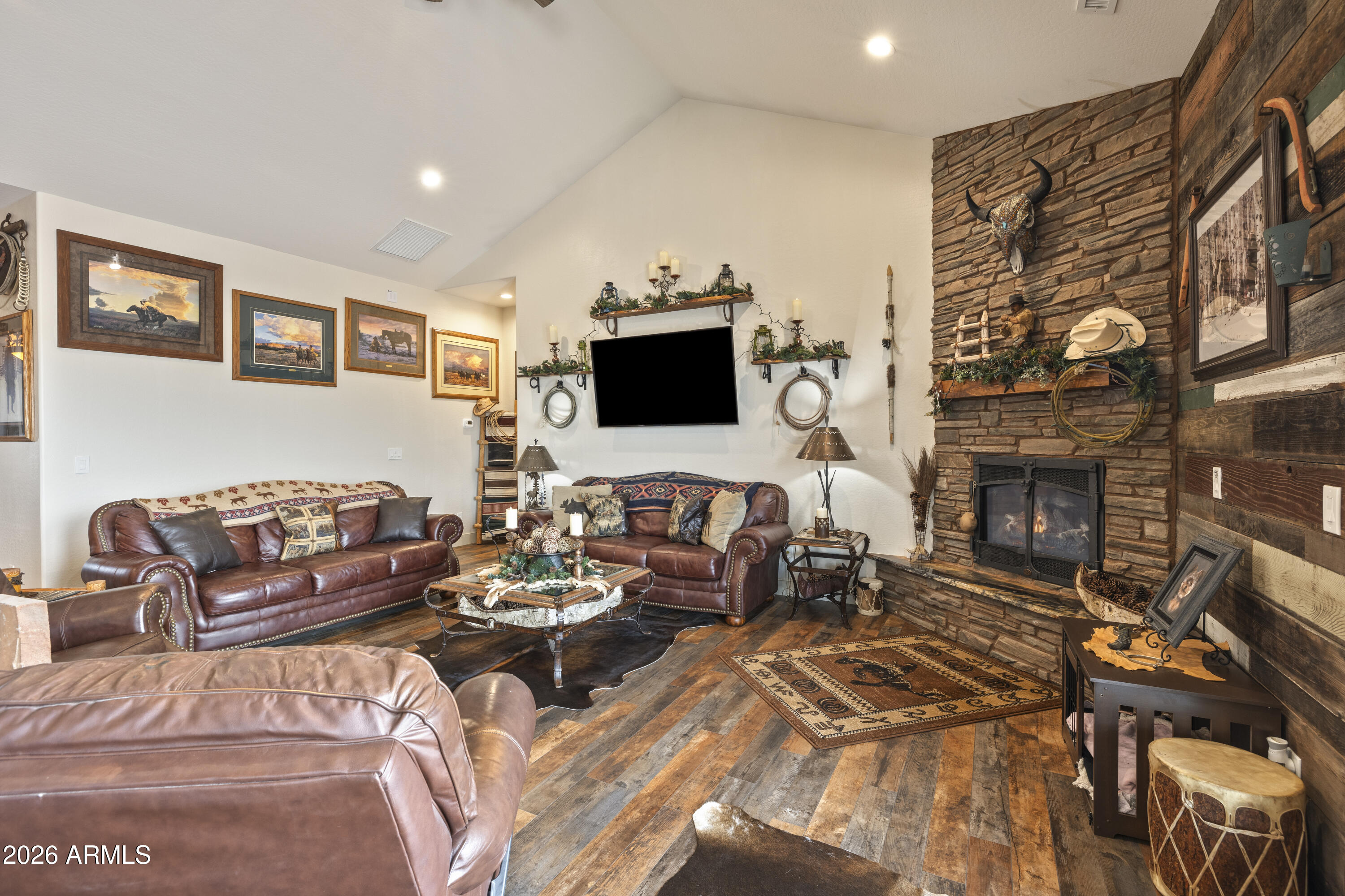 S35 T18N R2W - Residential