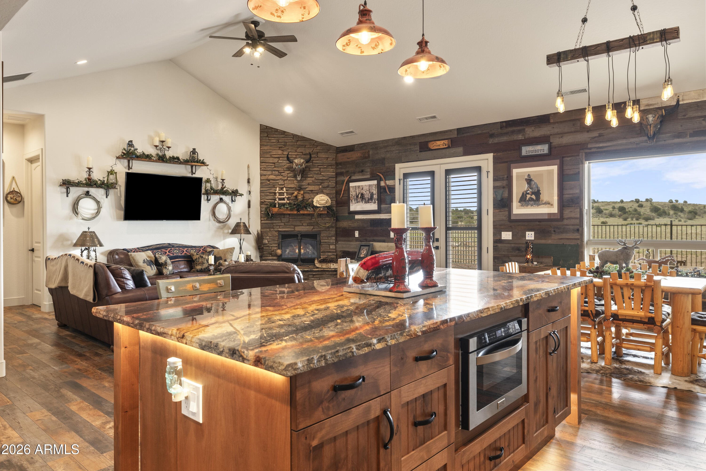 S35 T18N R2W - Residential