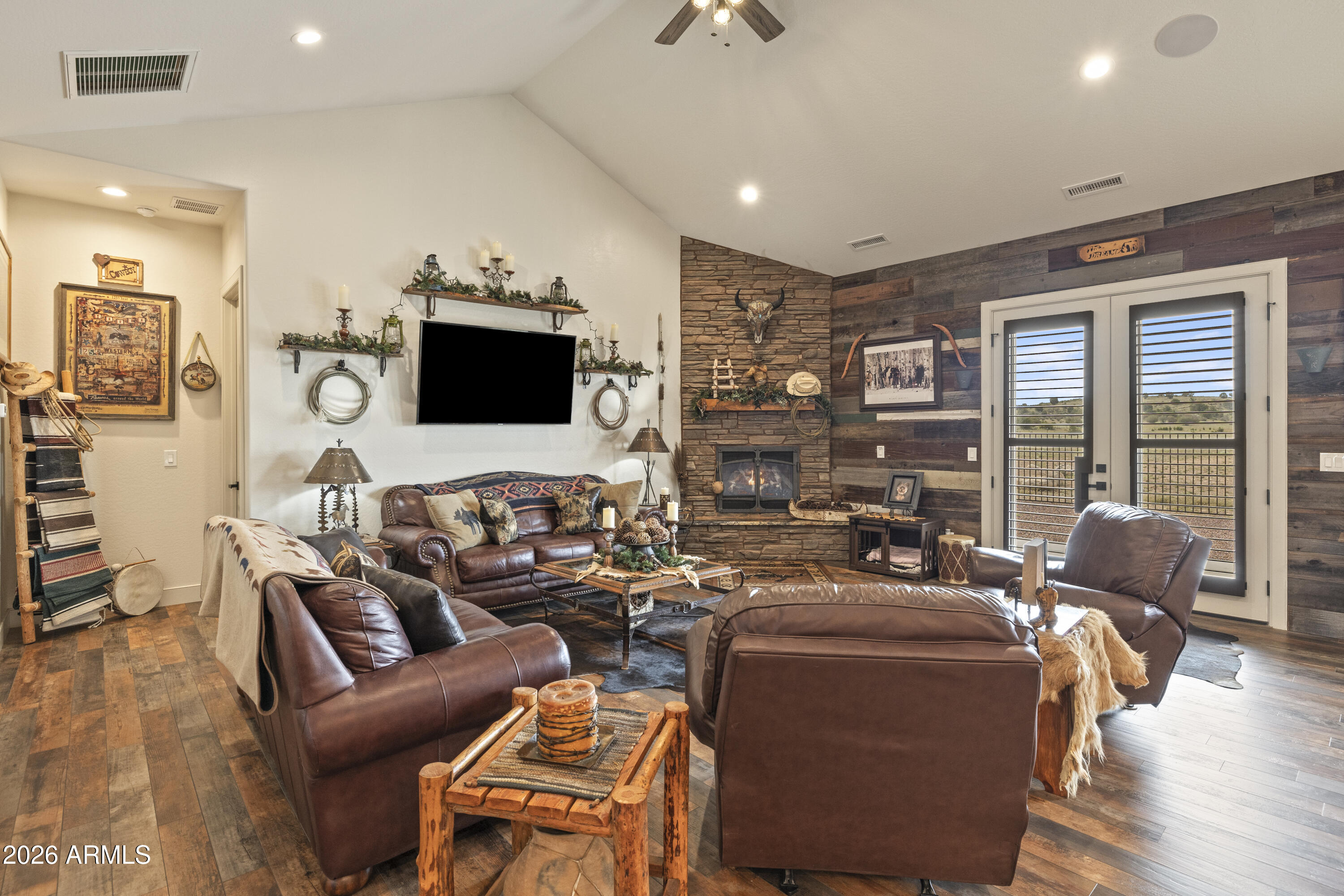 S35 T18N R2W - Residential