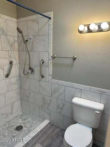 TOWN & COUNTRY ESTATES 12 - Residential Lease