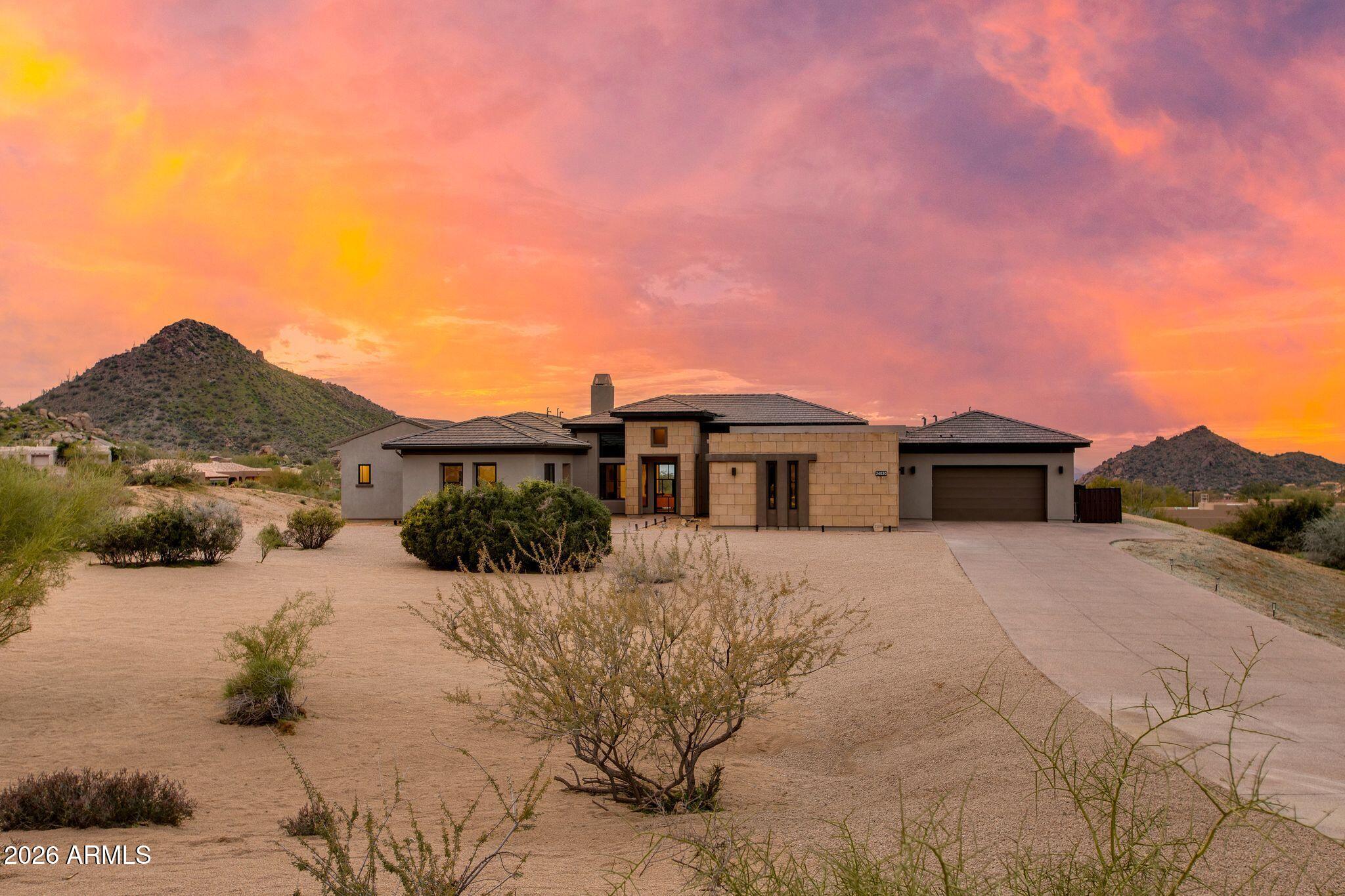 SERENO CANYON - Residential