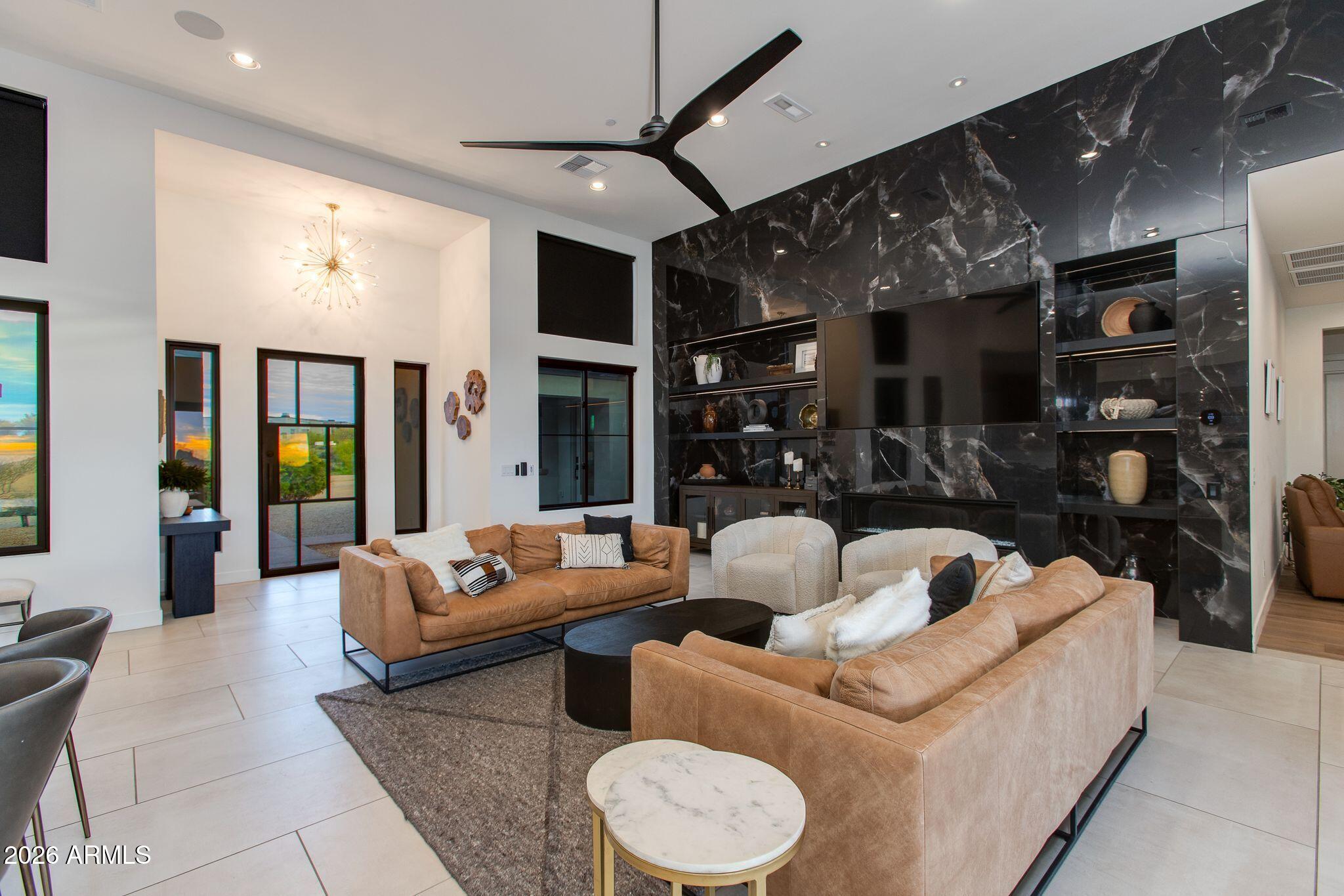SERENO CANYON - Residential