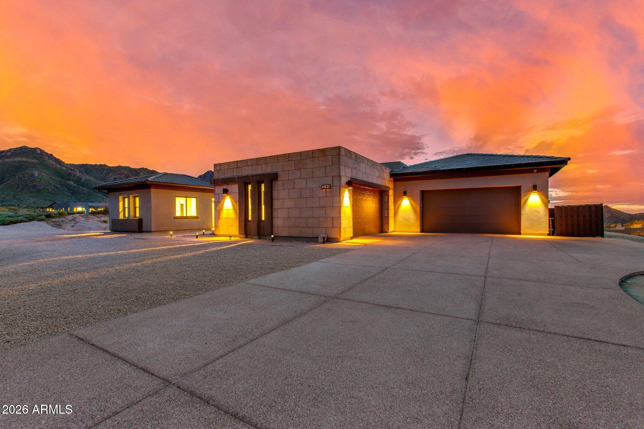 SERENO CANYON - Residential