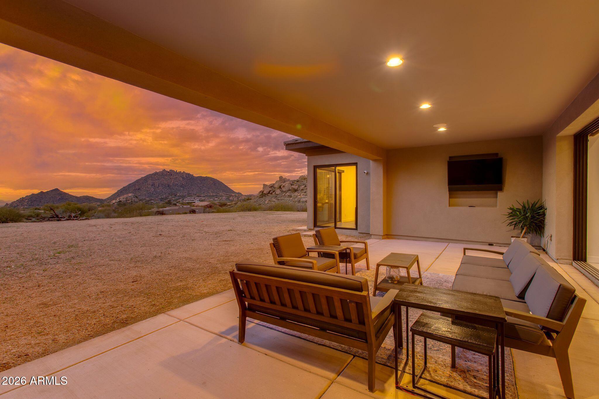 SERENO CANYON - Residential