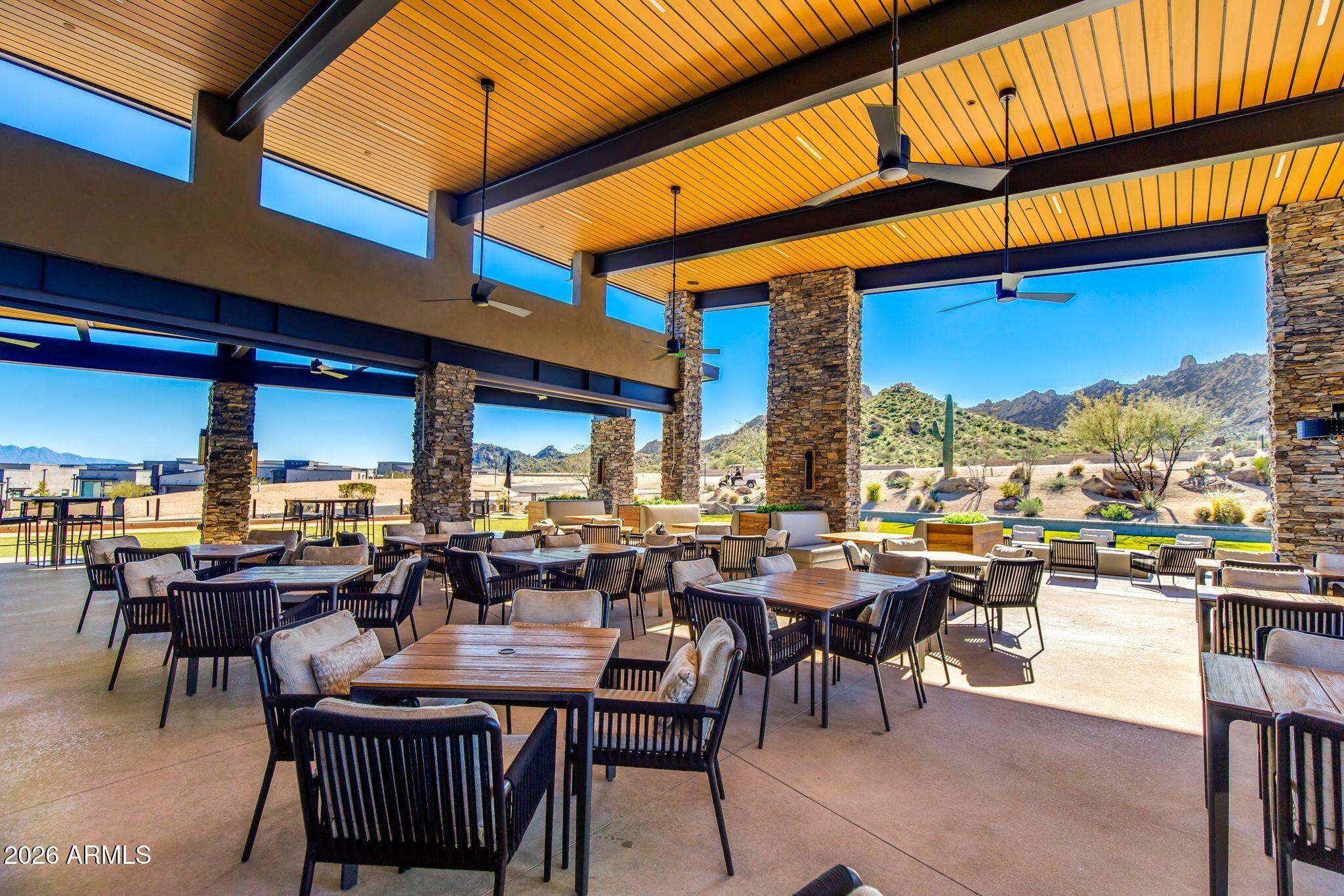 SERENO CANYON - Residential