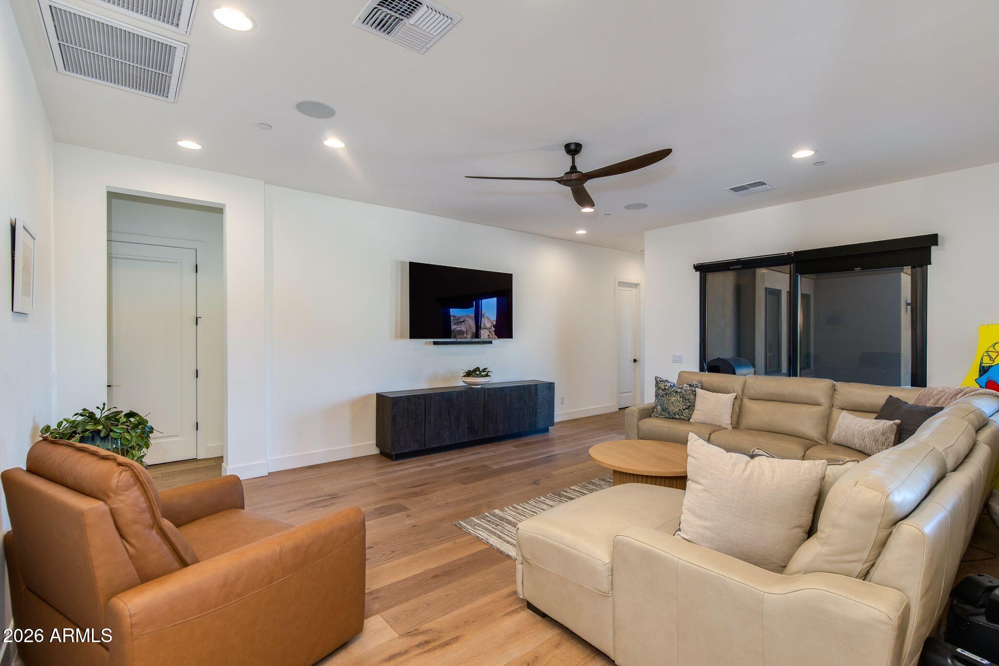 SERENO CANYON - Residential