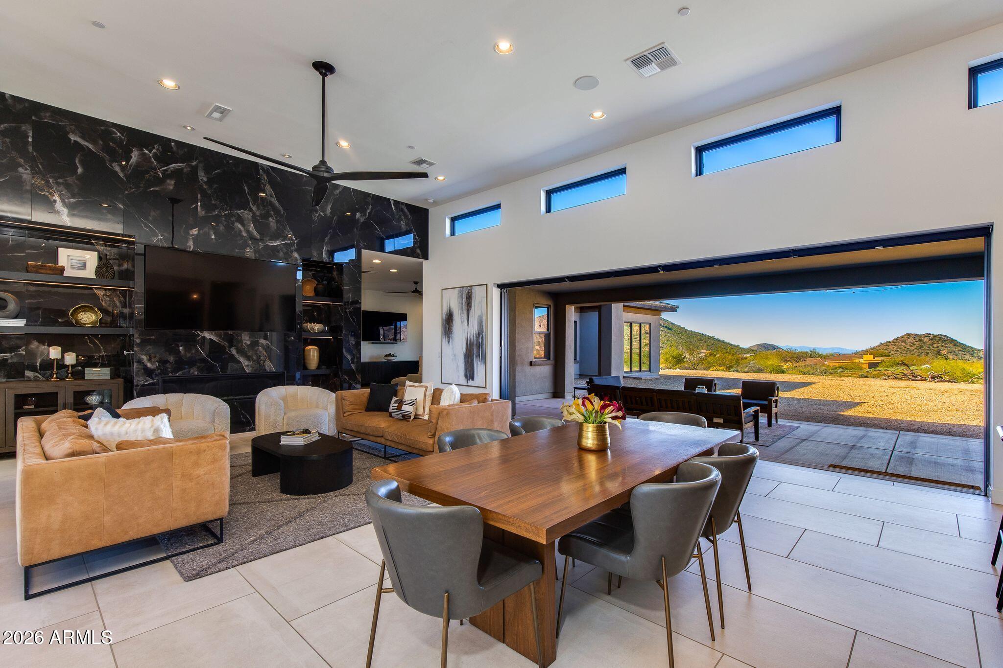 SERENO CANYON - Residential