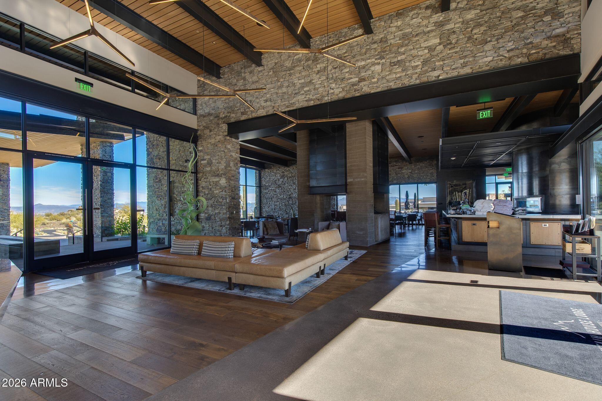 SERENO CANYON - Residential
