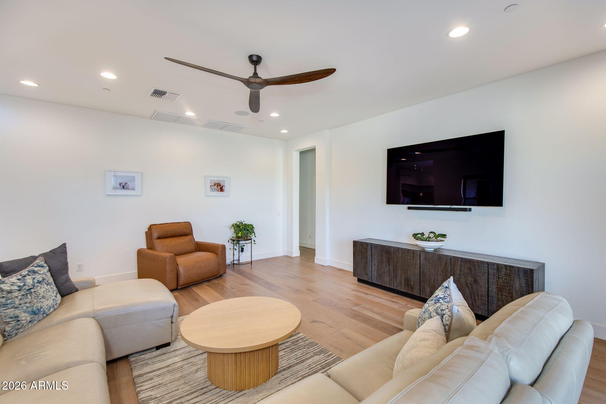 SERENO CANYON - Residential