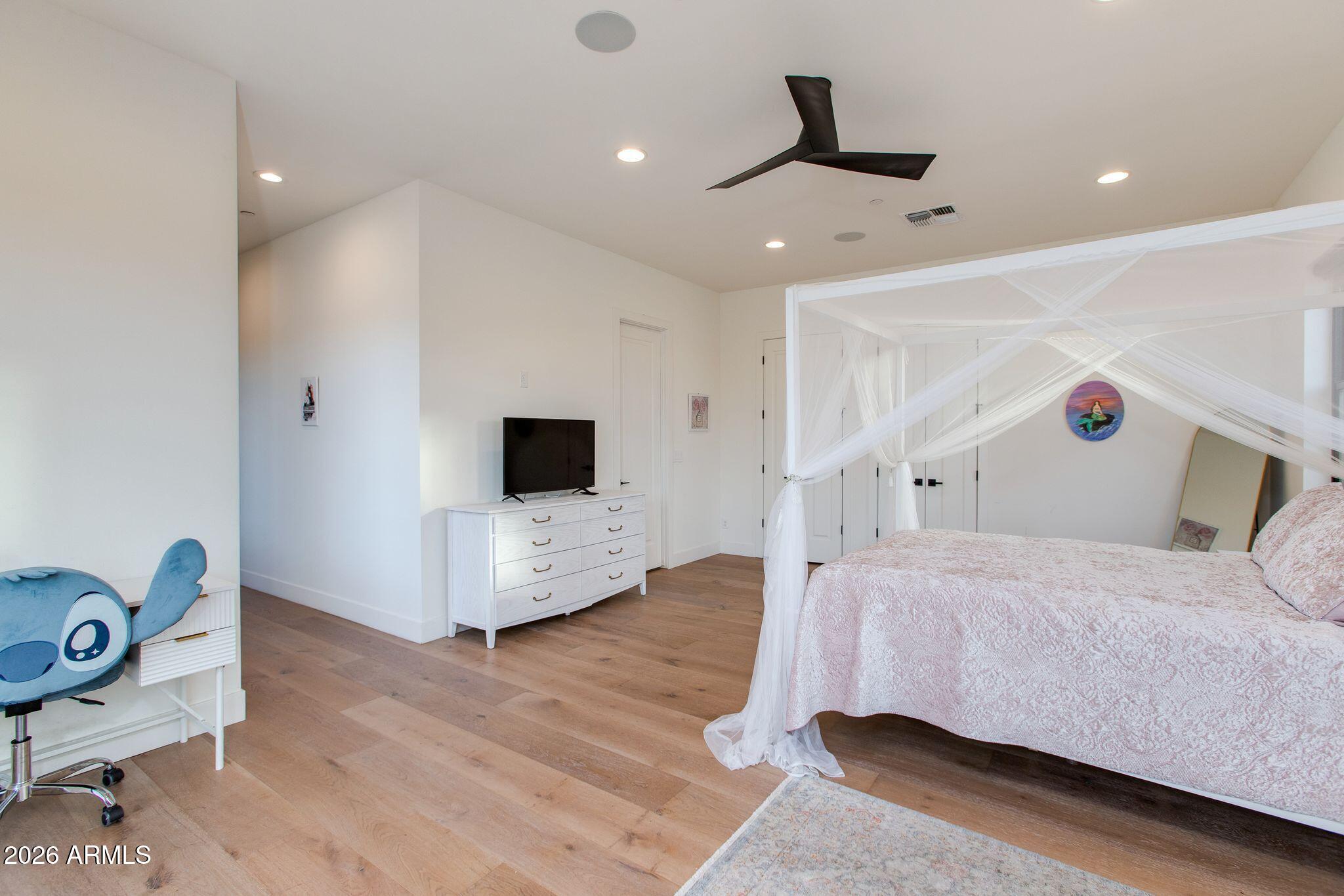 SERENO CANYON - Residential
