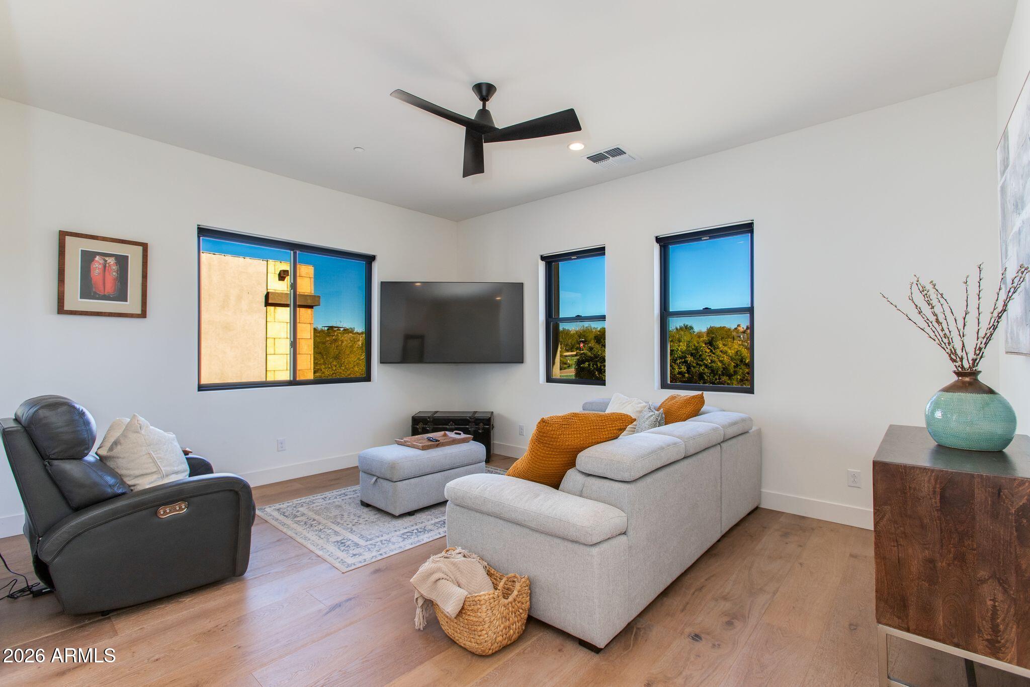 SERENO CANYON - Residential