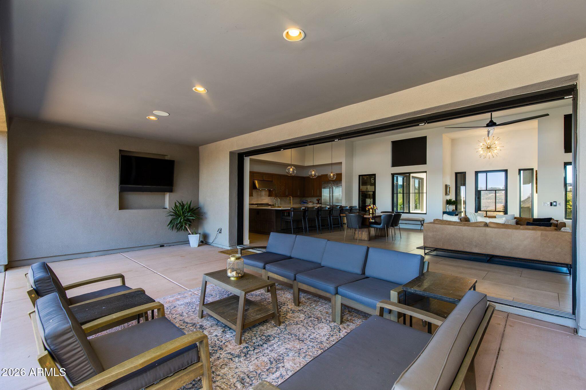SERENO CANYON - Residential
