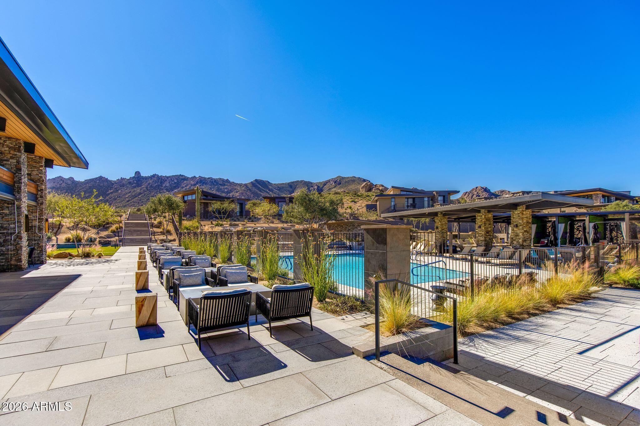 SERENO CANYON - Residential