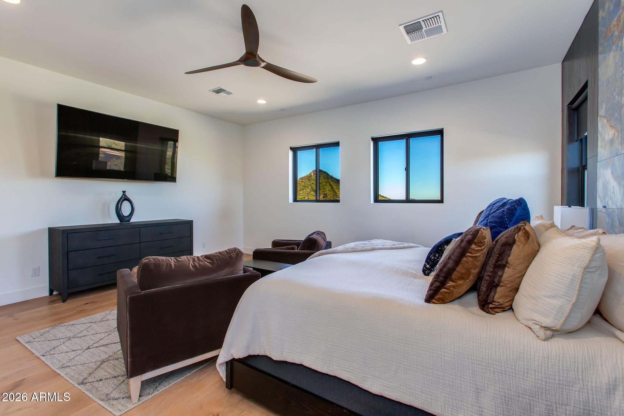 SERENO CANYON - Residential