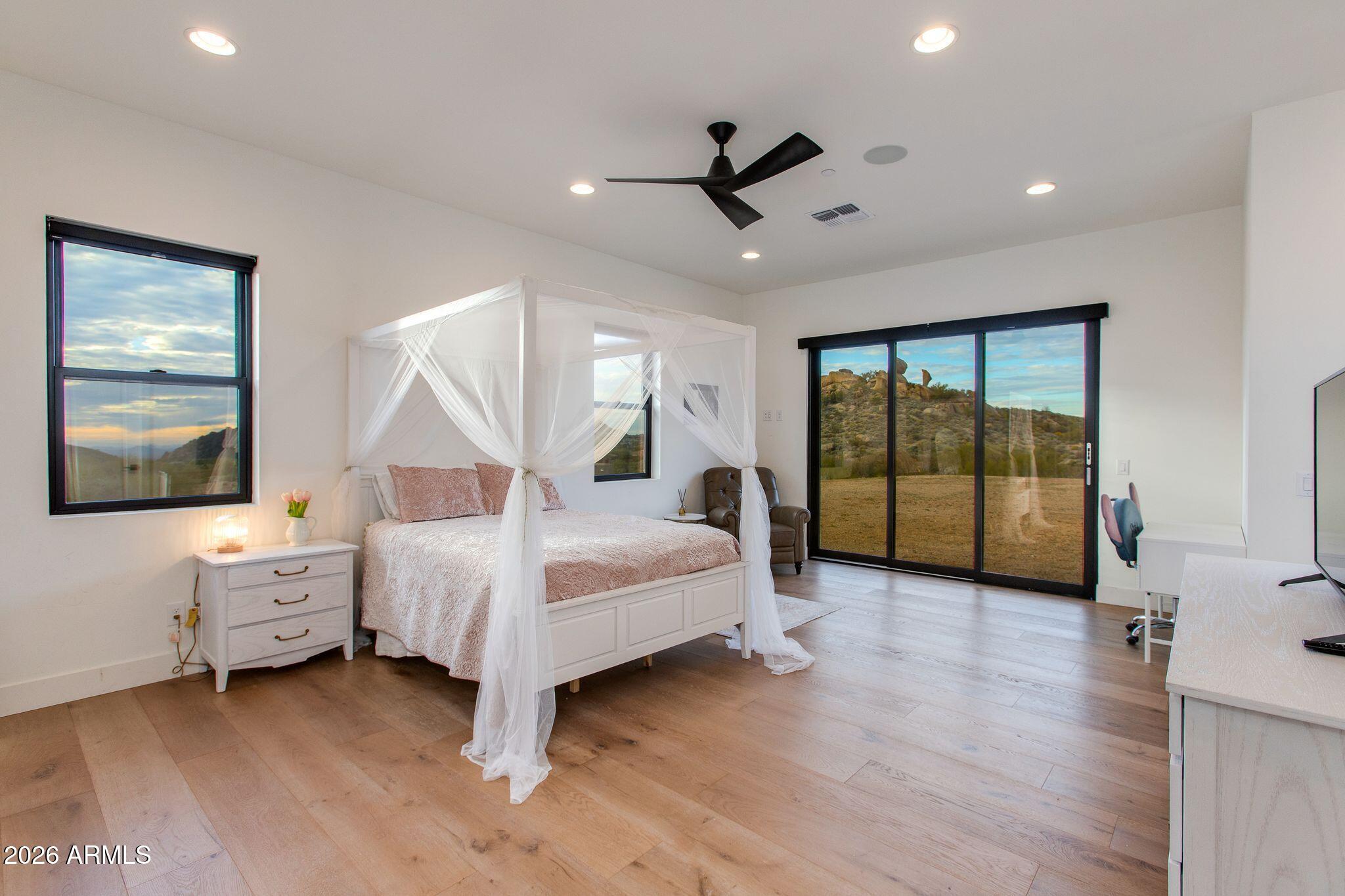 SERENO CANYON - Residential