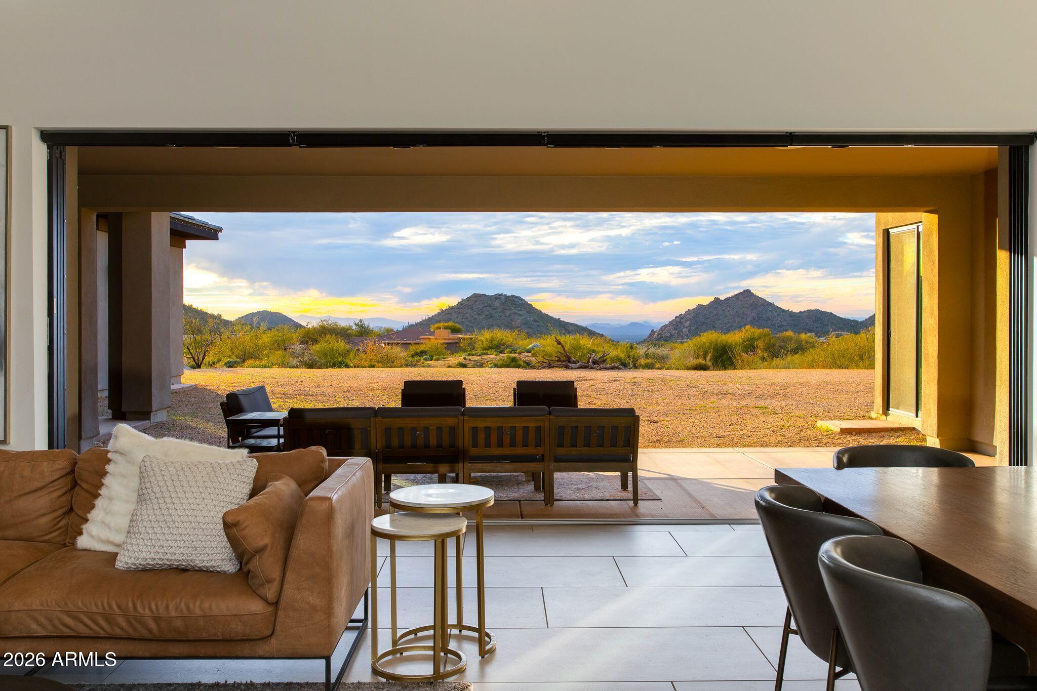 SERENO CANYON - Residential