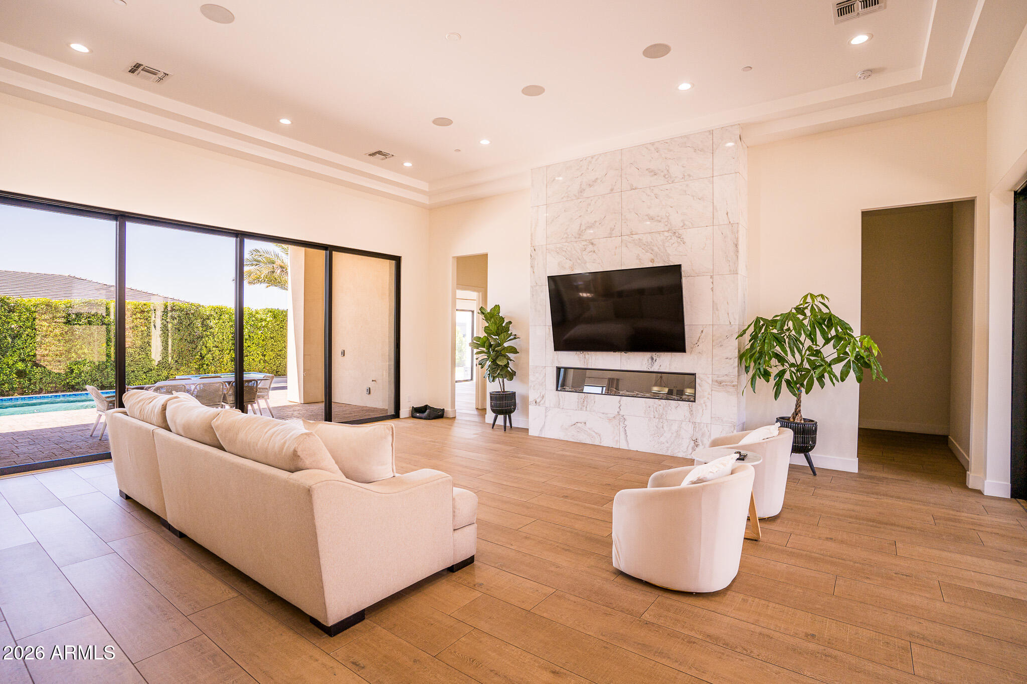 RUSSELL RANCH PHASE 3 REPLAT - Residential