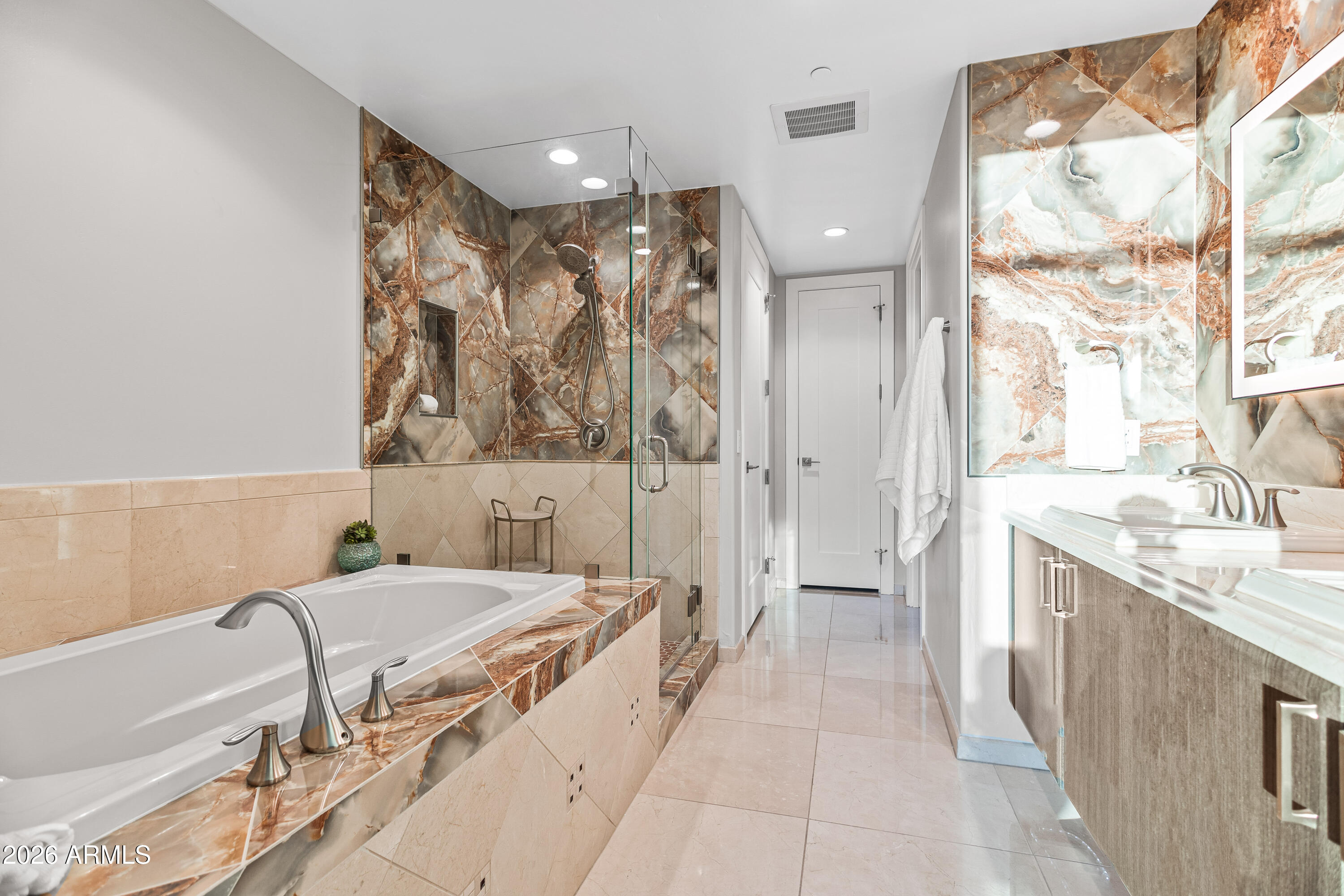 BRIDGEVIEW AT HAYDEN FERRY LAKESIDE CONDOMINIUM AM - Residential