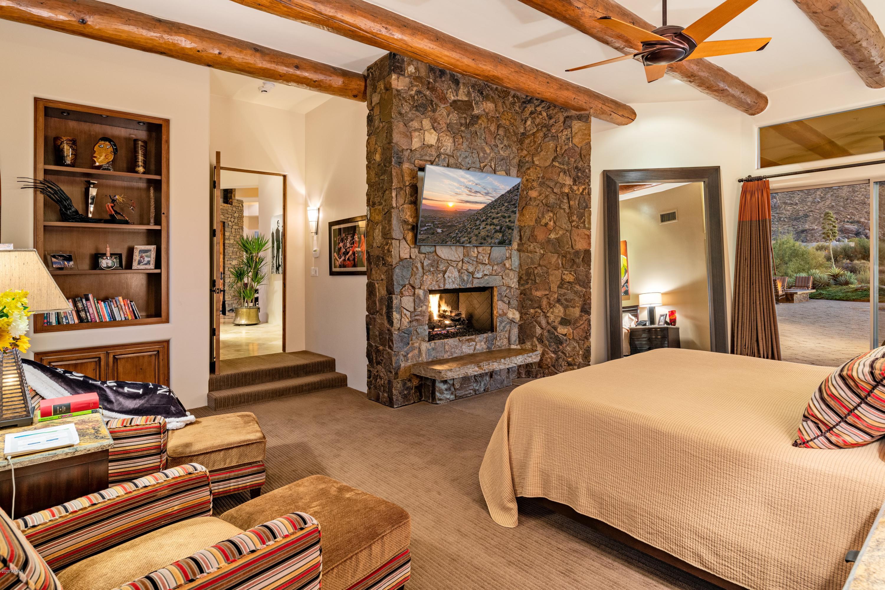 DESERT SUMMIT - Residential