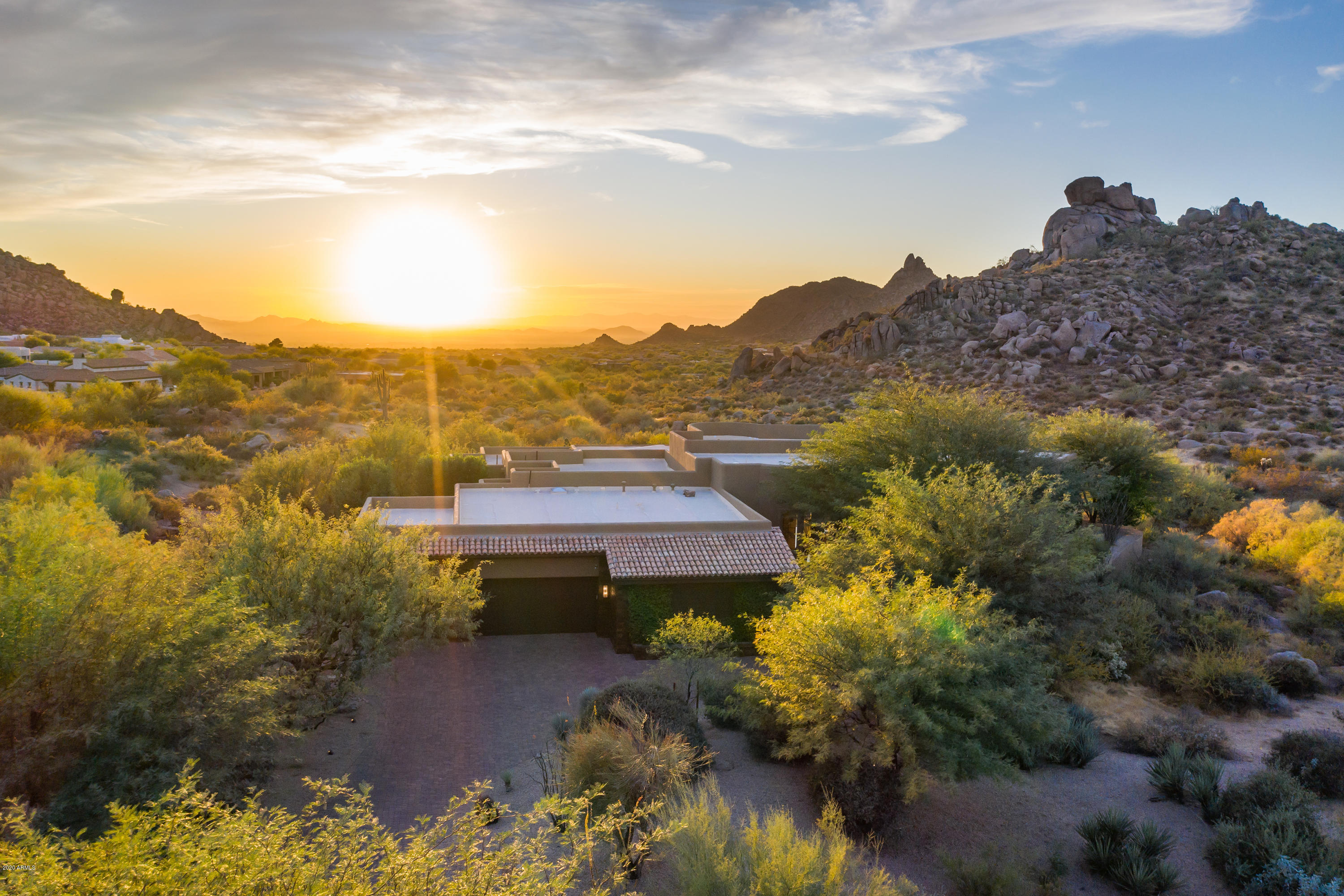 DESERT SUMMIT - Residential