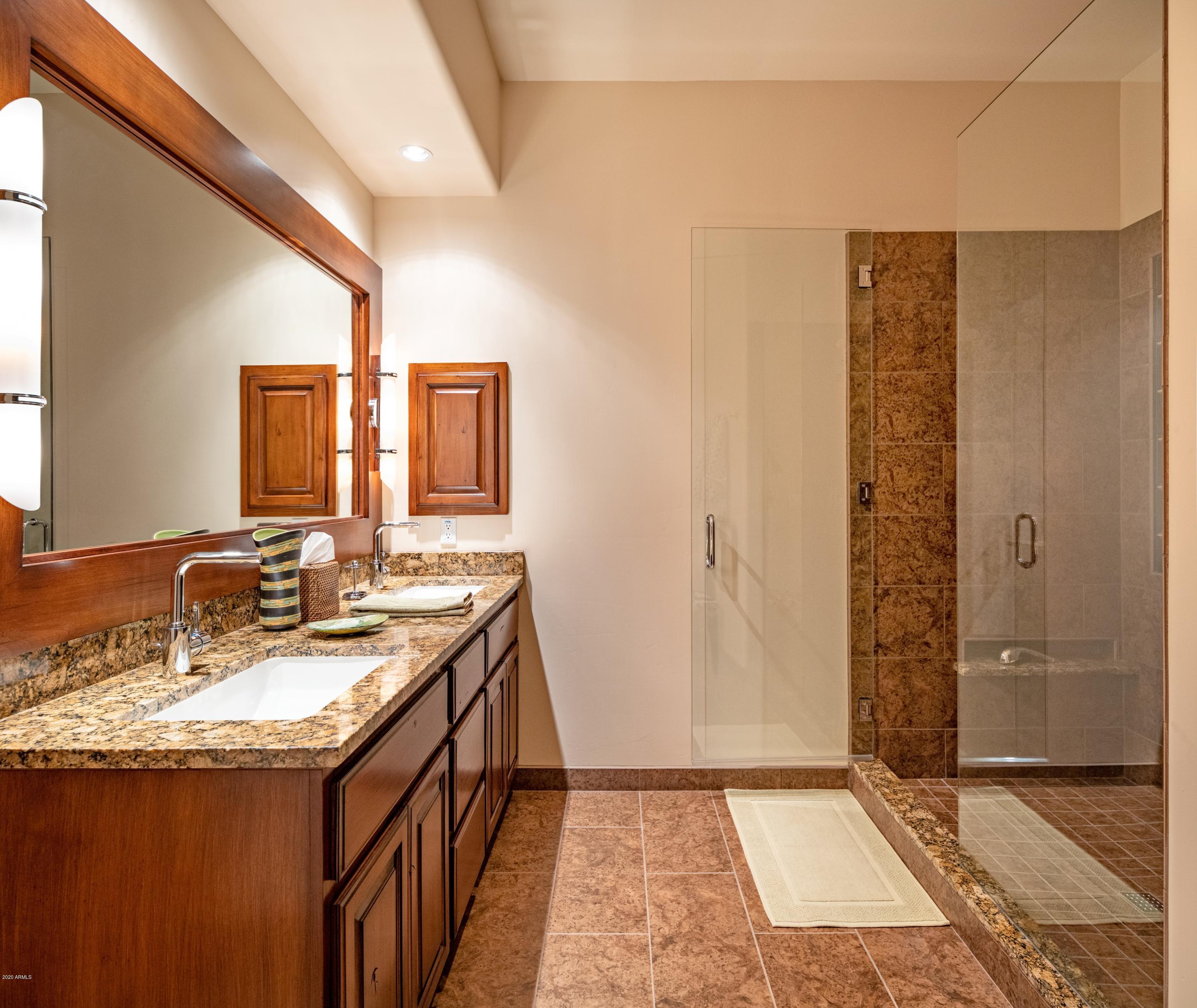 DESERT SUMMIT - Residential