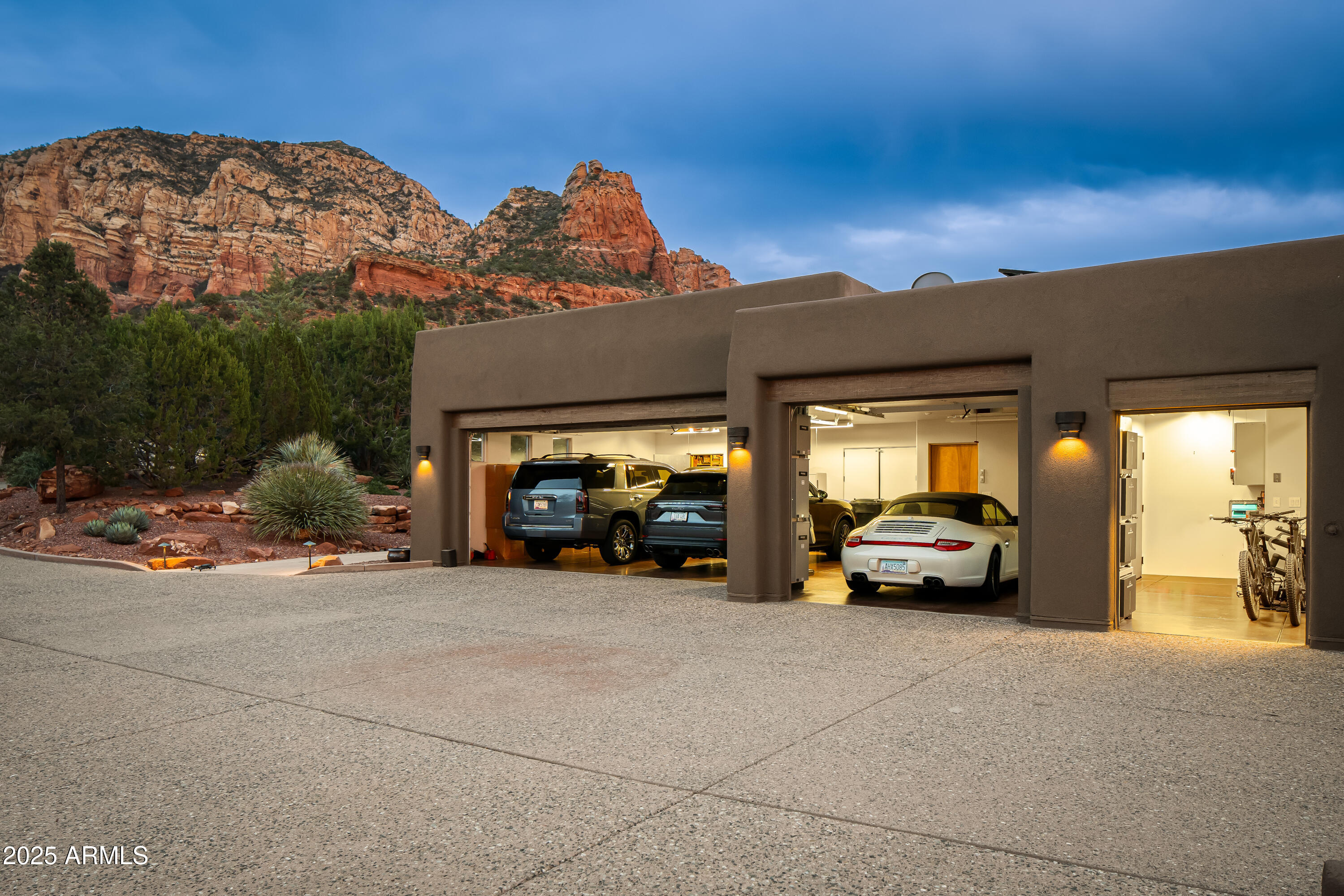 THE ESTATES AT NORTH SLOPES - Residential