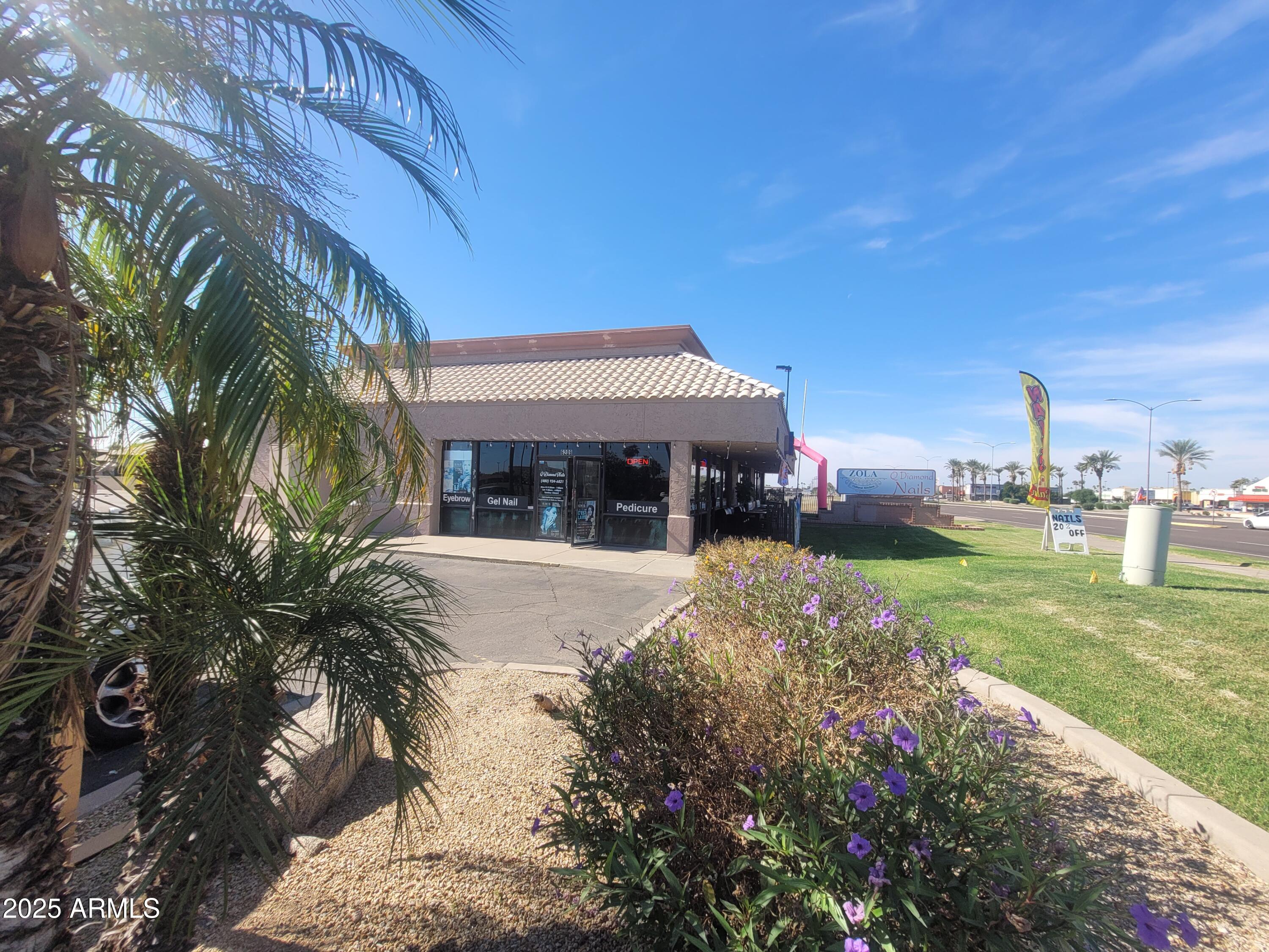 MAIN STREET PLAZA - Commercial Sale