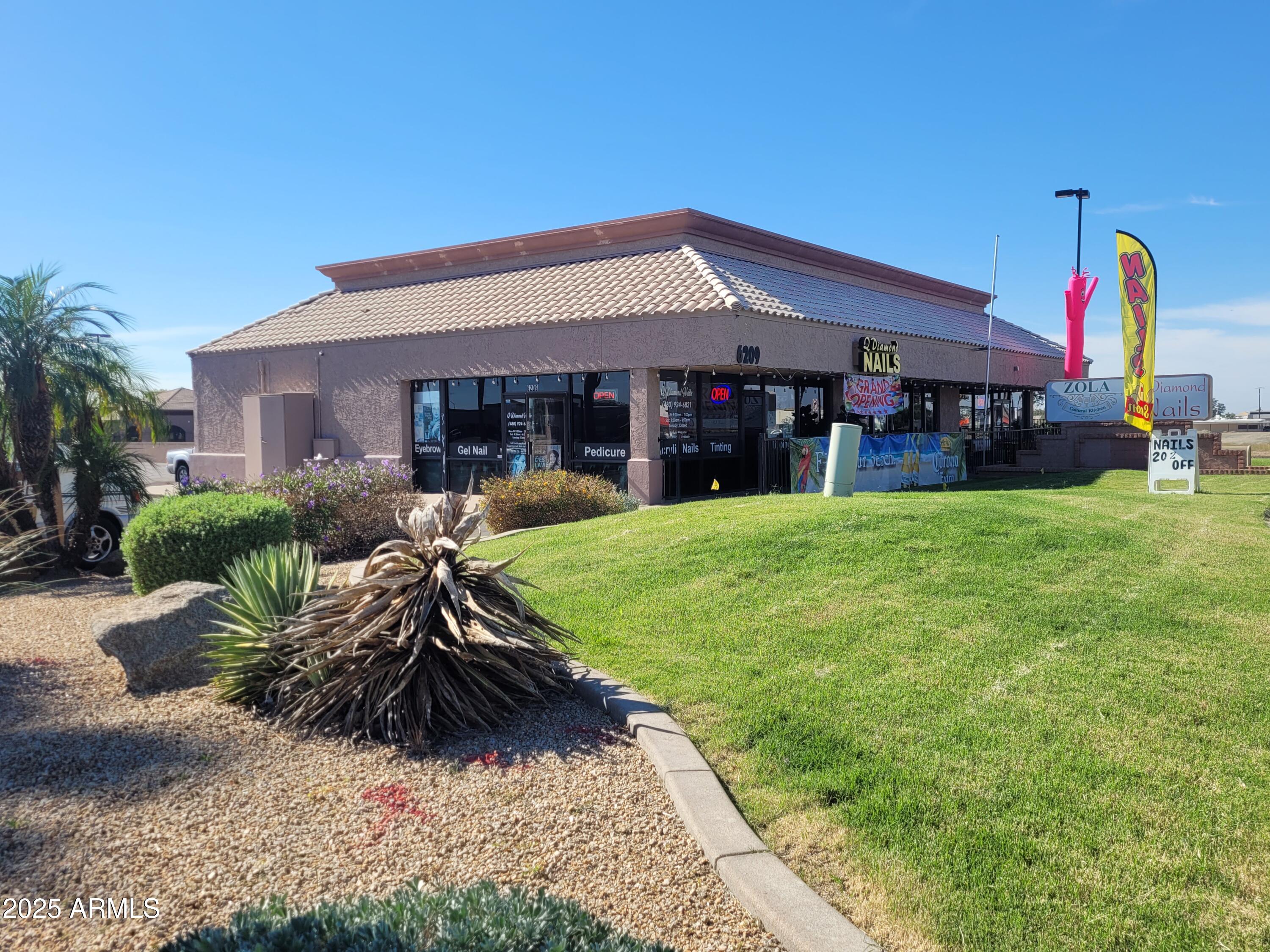 MAIN STREET PLAZA - Commercial Sale
