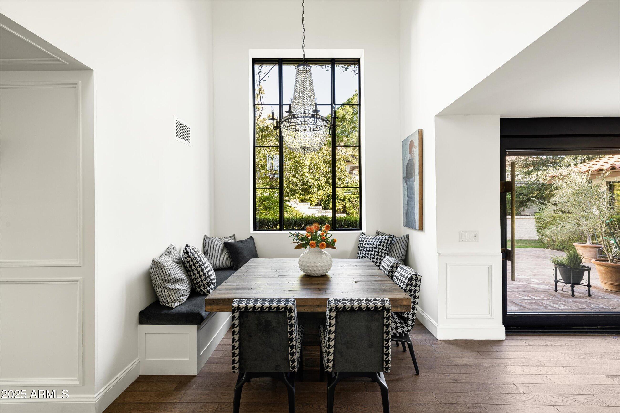 CAMELBACK CANYON - Residential